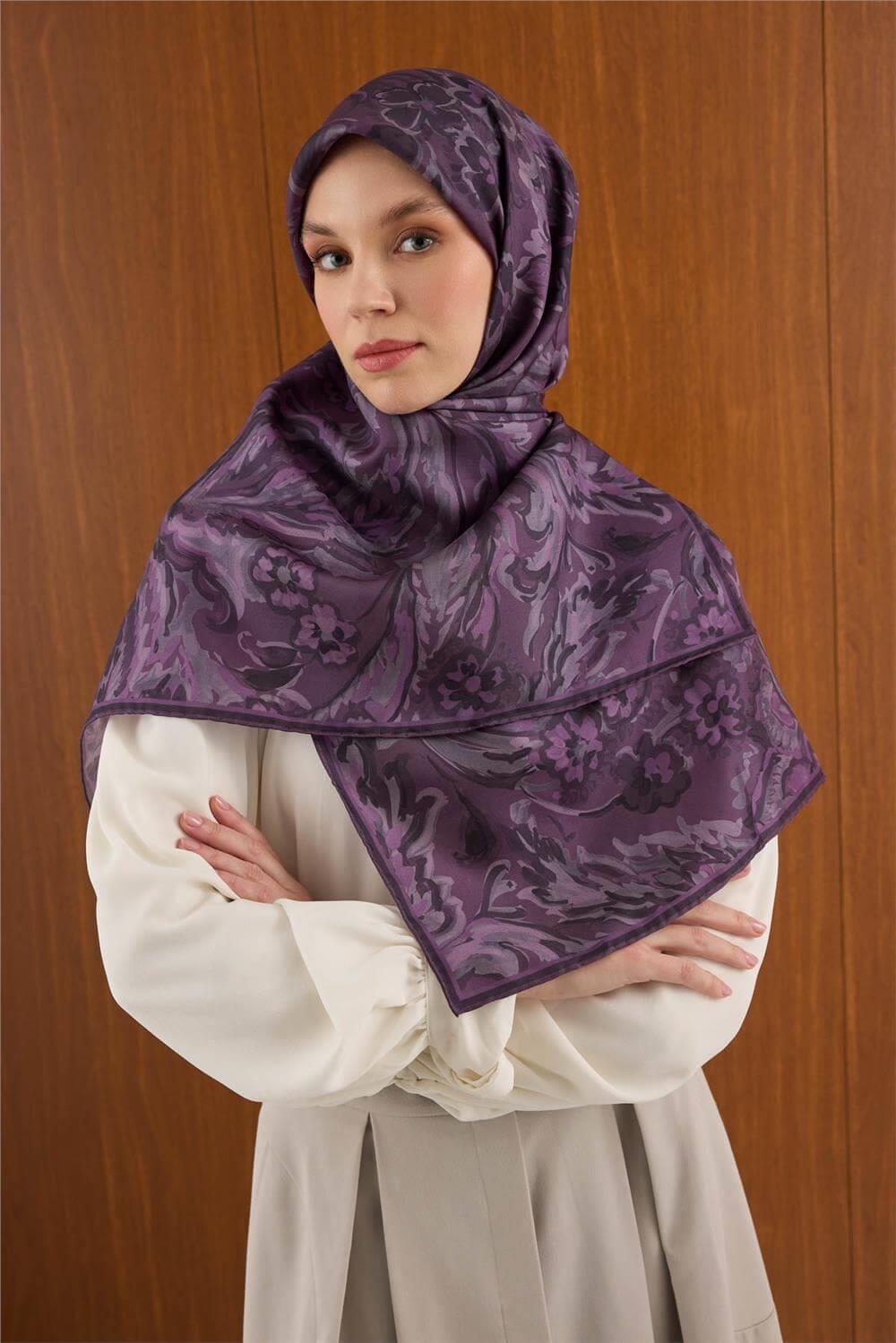 Twill İpek Büyük Boy Eşarp Mürdüm Vintage Çiçek Desenli Tok Duruşlu 110x110