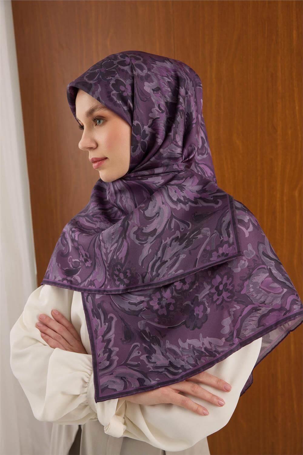 Twill İpek Büyük Boy Eşarp Mürdüm Vintage Çiçek Desenli Tok Duruşlu 110x110