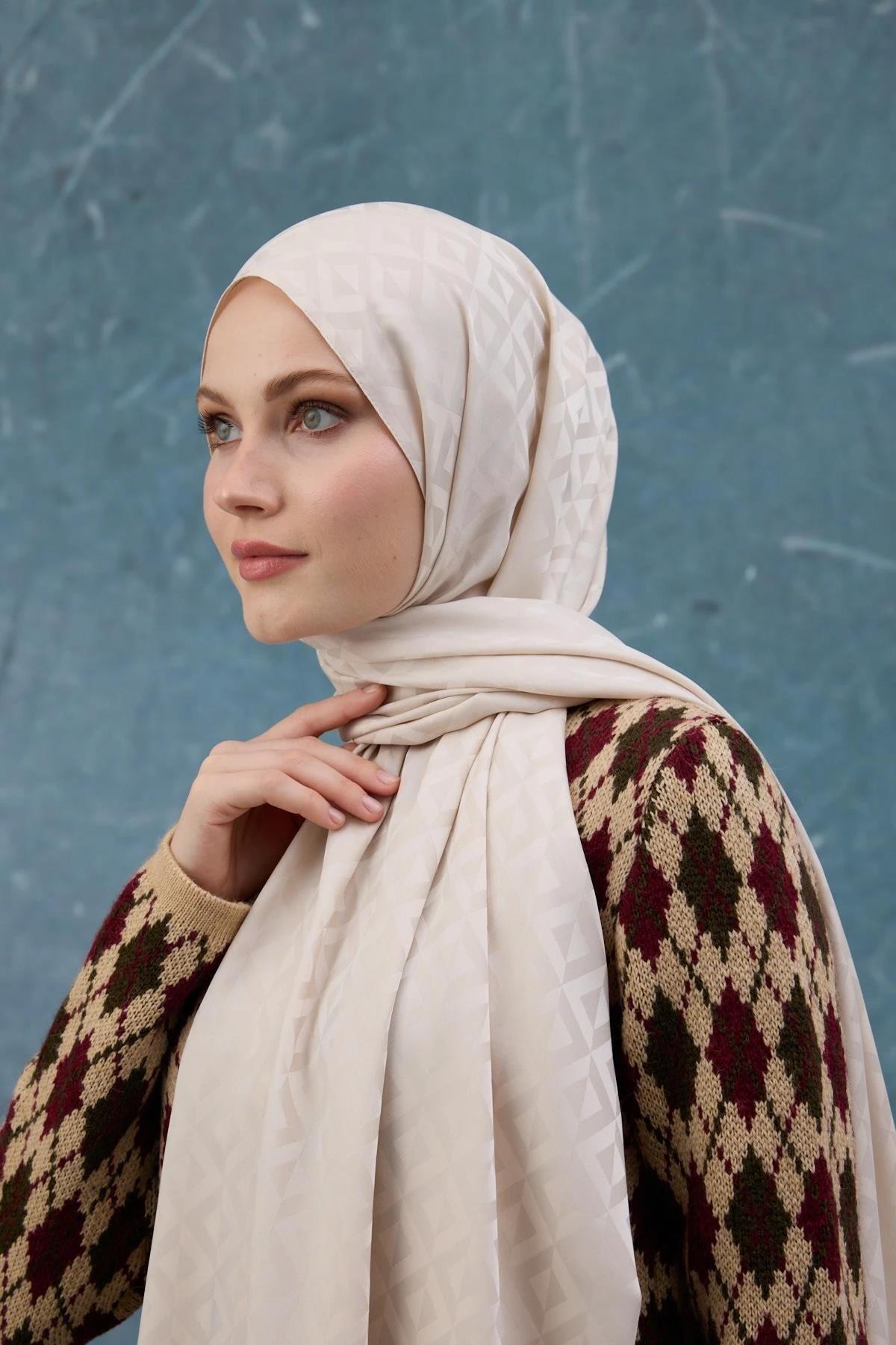 Fall Winter İpeksi Jakar Şal Ekru 9019-27