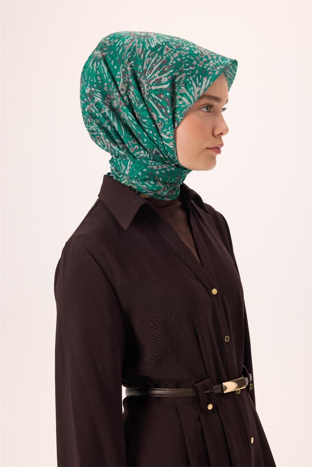 İnce Pamuk Soft Eşarp Petrol Yeşili-Patina Desenli Kaymaz Dokulu Tok Duruşlu
                90X90