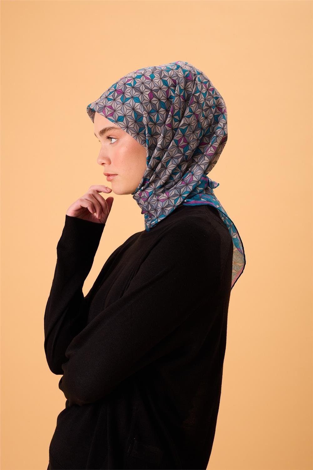 İnce Pamuk Soft Eşarp Turkuaz Violet Gri Krem Desenli Kaymaz Dokulu Tok Duruşlu
                90X90