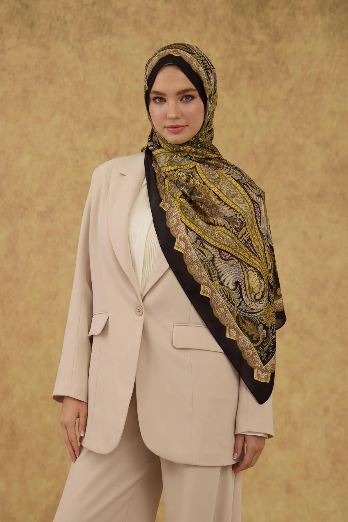 İpekhan Soft Şal Siyah Gold 3052-14