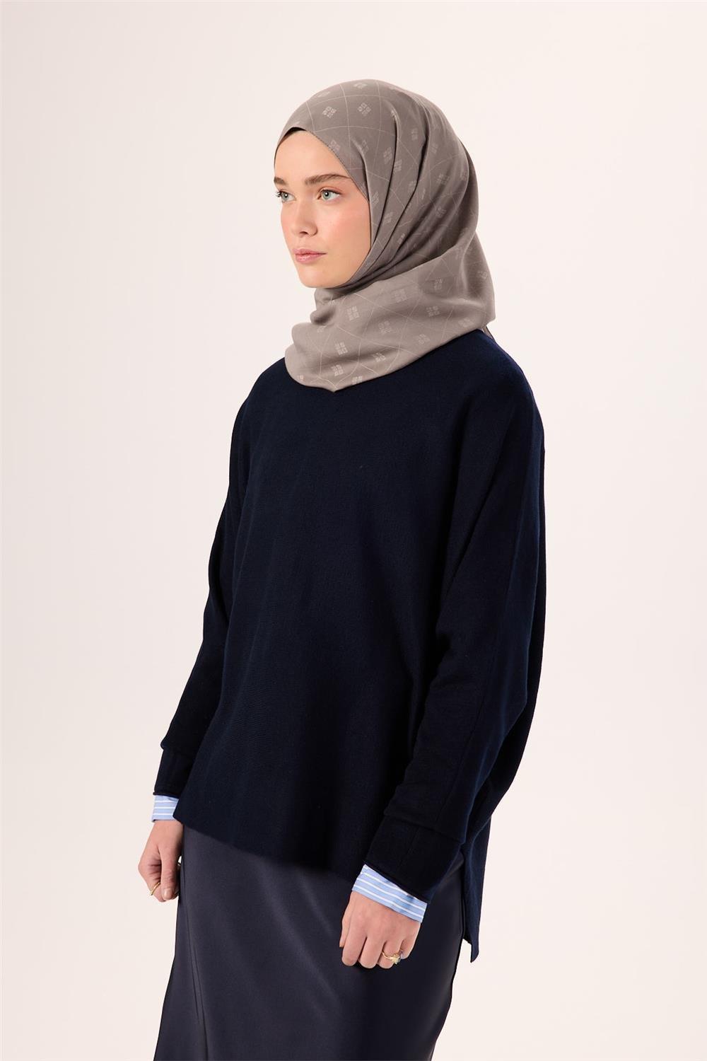 Pamuk Polyester Liva Şal Açık Gri Desenli Tok Duruşlu 90x200