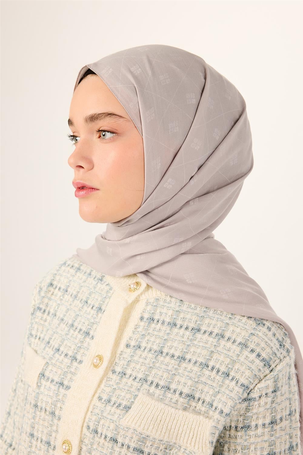 Pamuk Polyester Liva Şal Gümüş Düz Dokulu Tok Duruşlu 90x200