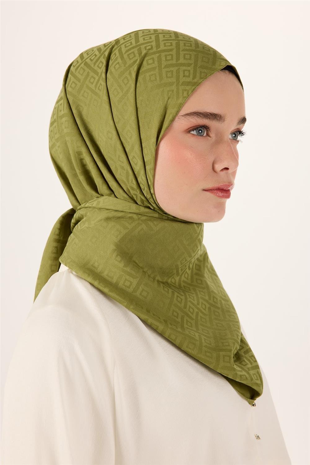 Pamuk Polyester Liva Şal Açık Yeşil Düz Tok Duruşlu 90x200