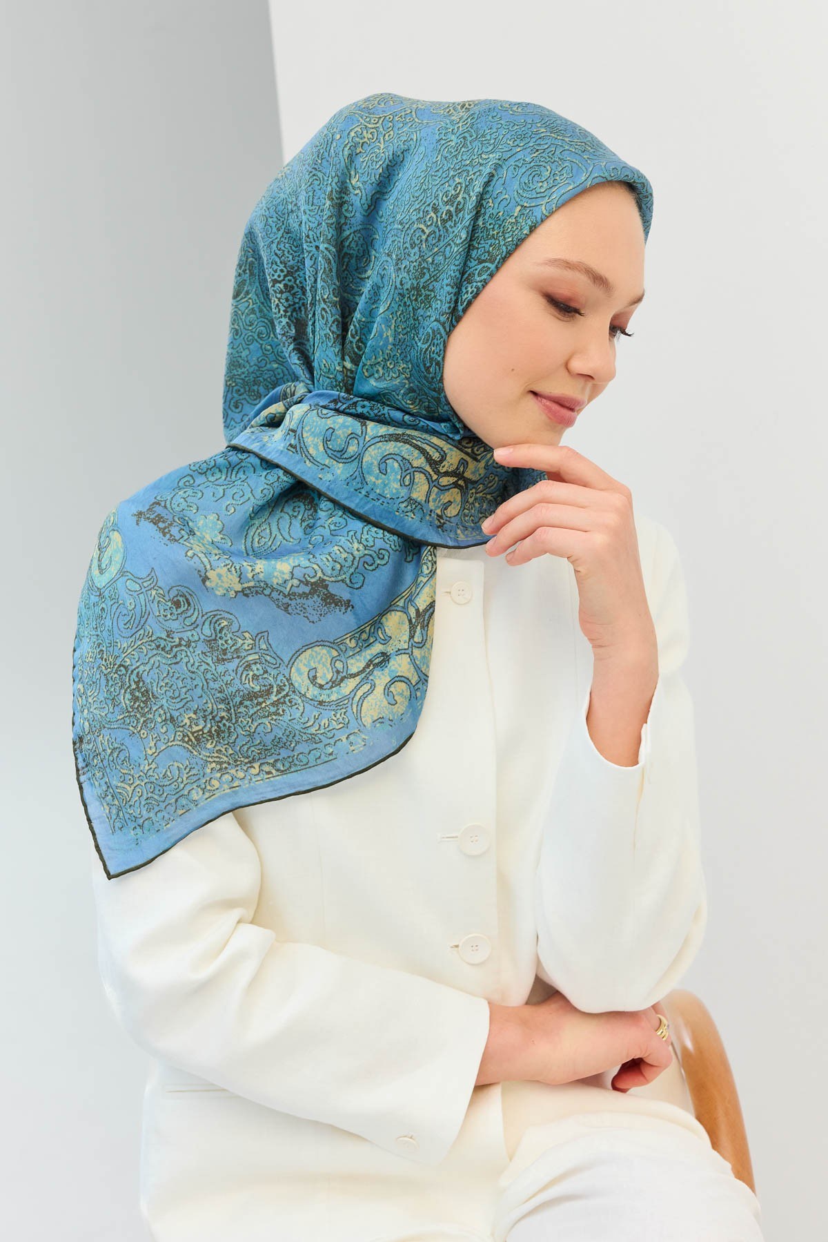 Monare Eşarp Etnik Motif Mavi 90x90