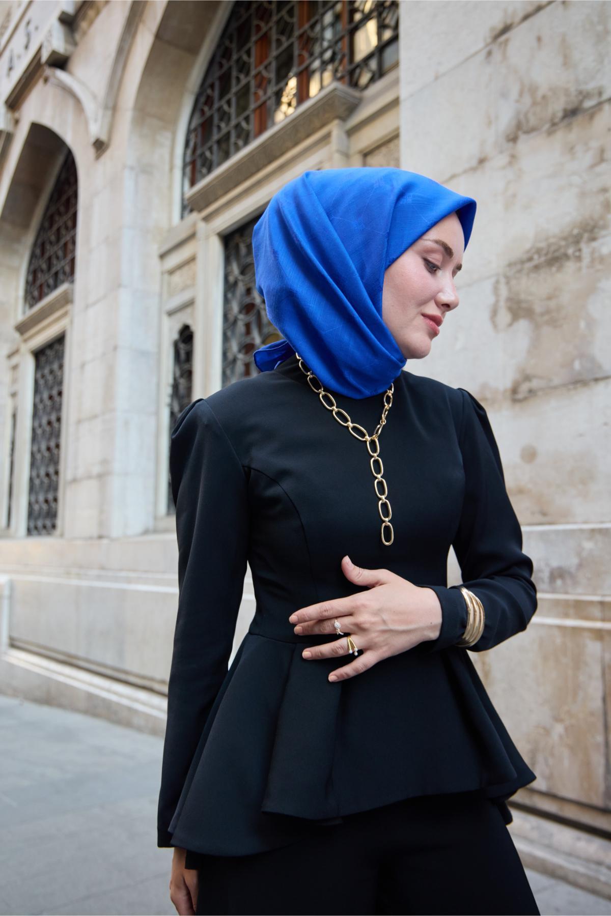 Monogram Pamuk İpek Eşarp Saks Mavi Tok Desenli Tok Duruşlu 90x90