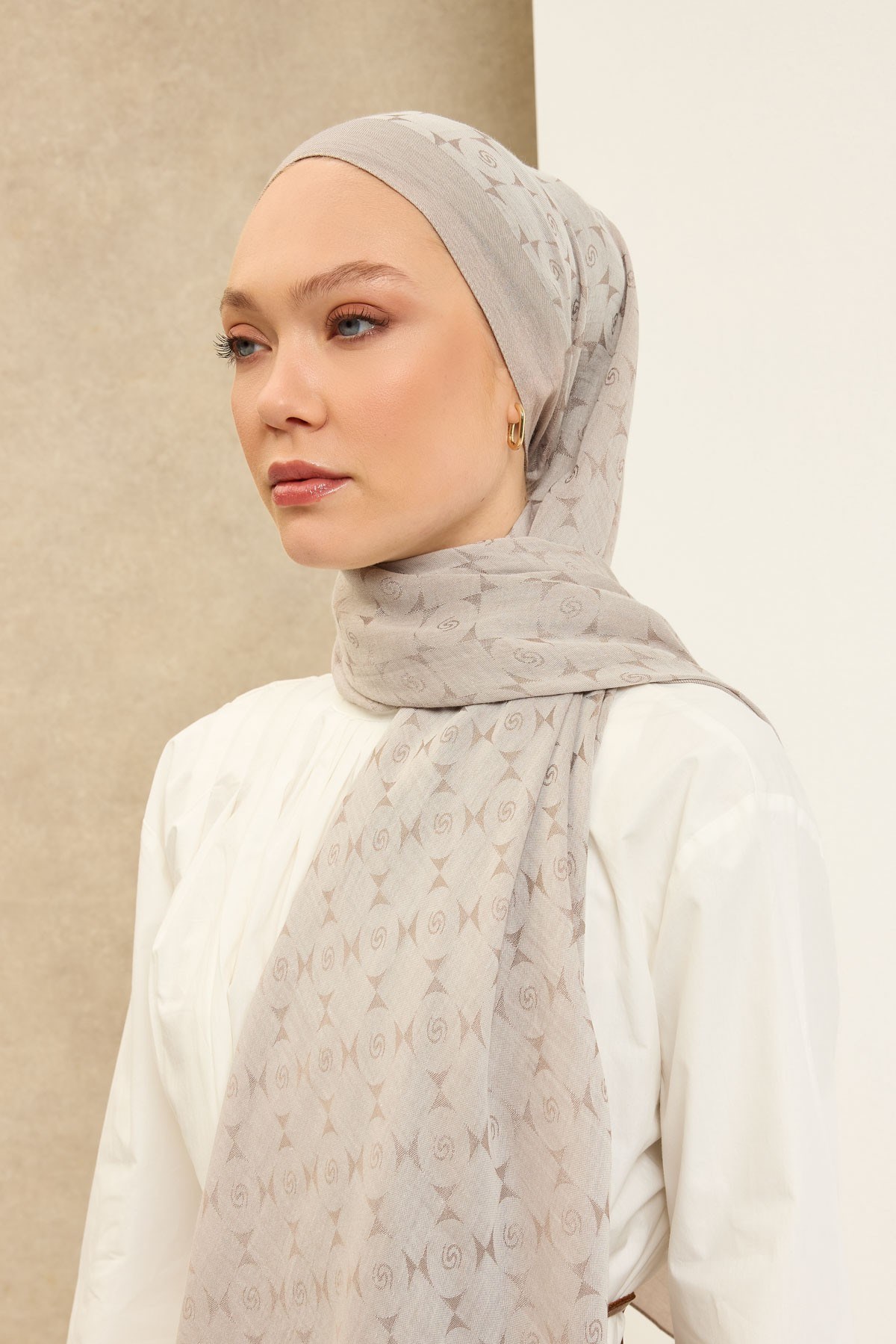 Naia Pamuk Şal Mini Monogram Taş