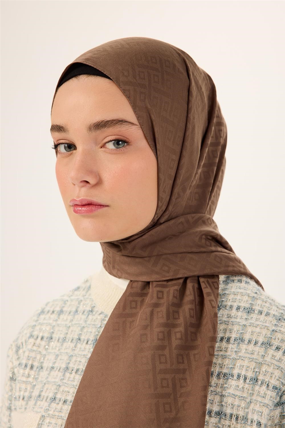 Pamuk Polyester Liva Şal Koyu Vizon Dokulu Nefes Alan Doğal Yapılı 90X200