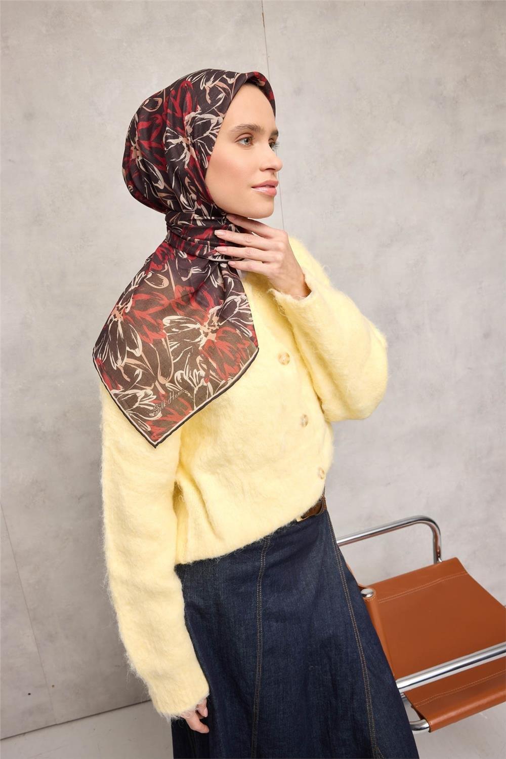 Pamuk Polyester Eşarp Siyah-Bordo Bej Kavuniçi Botanik Desenli Soft Dokulu Tok Duruşlu 90x90