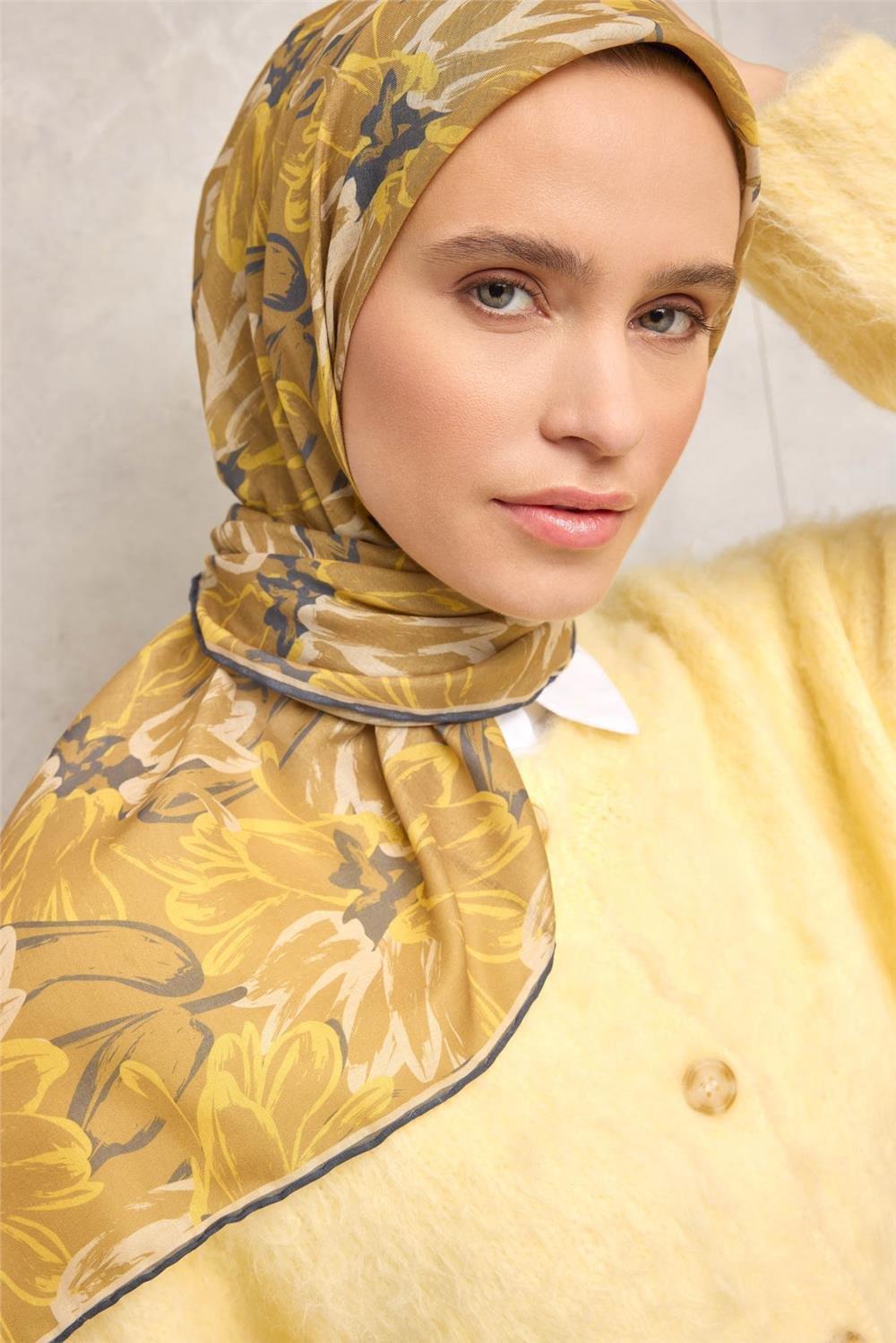 Pamuk Polyester Soft Eşarp Asit Botanik Desenli Tok Duruşlu 90x90