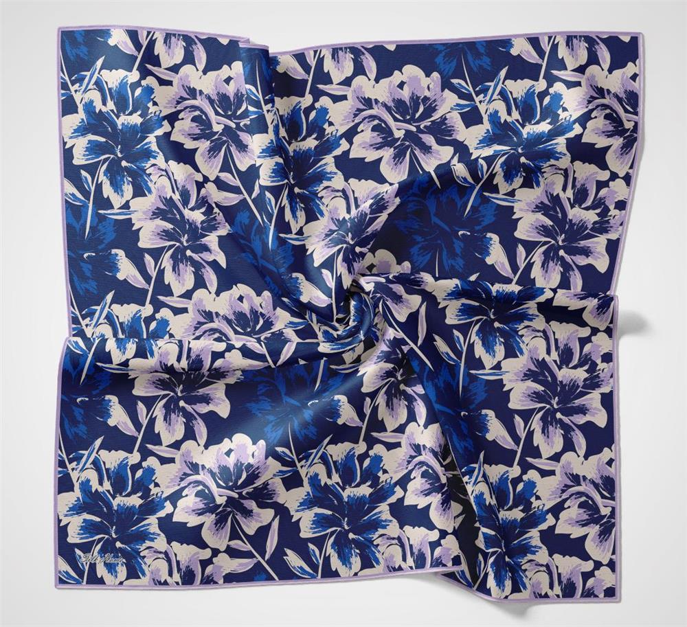 Pamuk Polyester Eşarp Saks Mavi Büyük Papatya Desenli Soft Dokulu Kaymaz 90x90