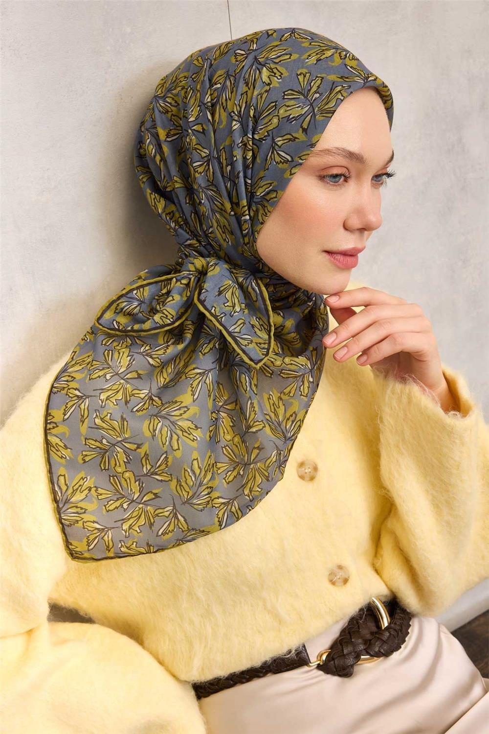 Pamuk Polyester Soft Eşarp Füme Çiçek Desenli Kaymaz Dokulu 90x90