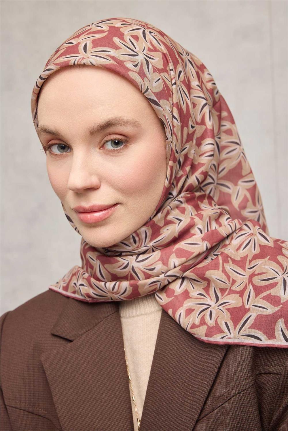 Pamuk Polyester Soft Eşarp Kiremit Flora Desenli Kaymaz Dokulu 90x90