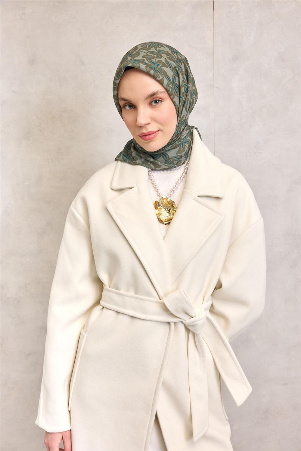 Pamuk Polyester Soft Eşarp Soluk Yeşil Flora Desenli Kaymaz Dokulu 90x90