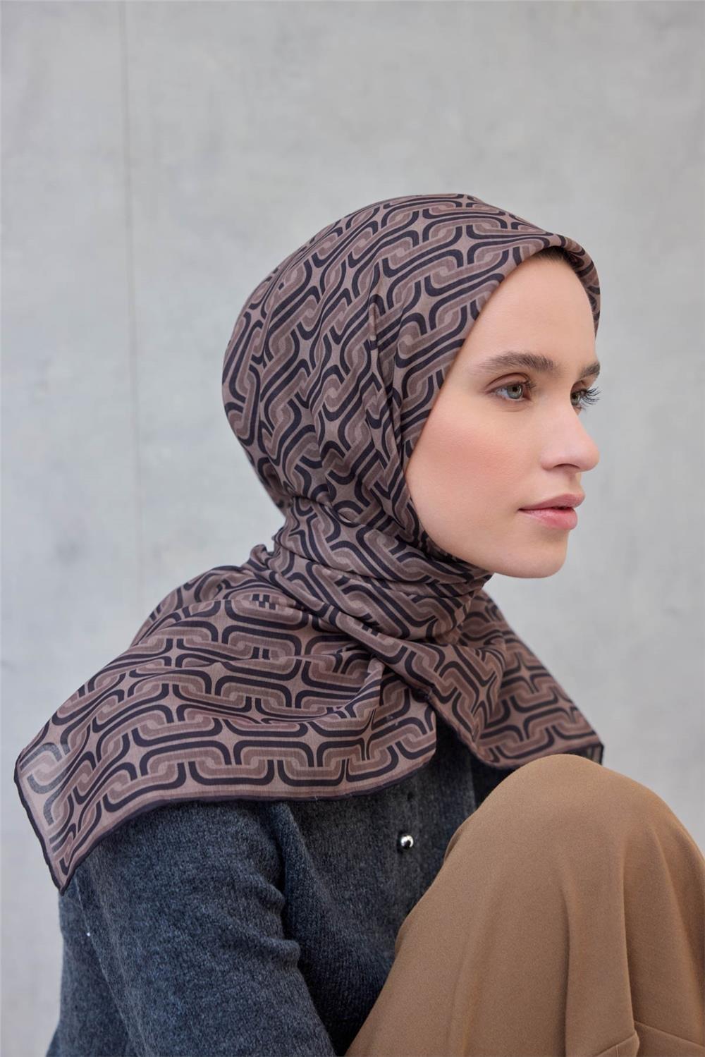 Pamuk Polyester Soft Eşarp Geometrik Desen Latte 90x90