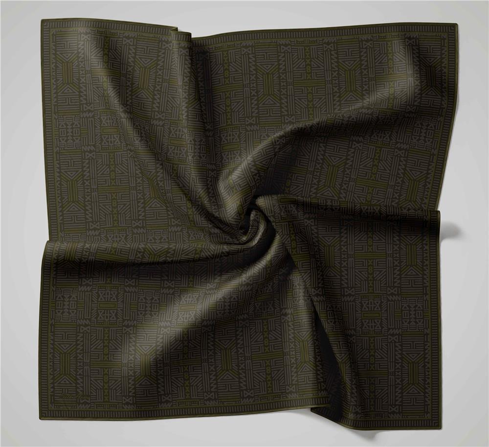 Pamuk Polyester Soft Eşarp Kına Yeşili Geometrik Desenli Kaymaz Tok Duruşlu 90x90