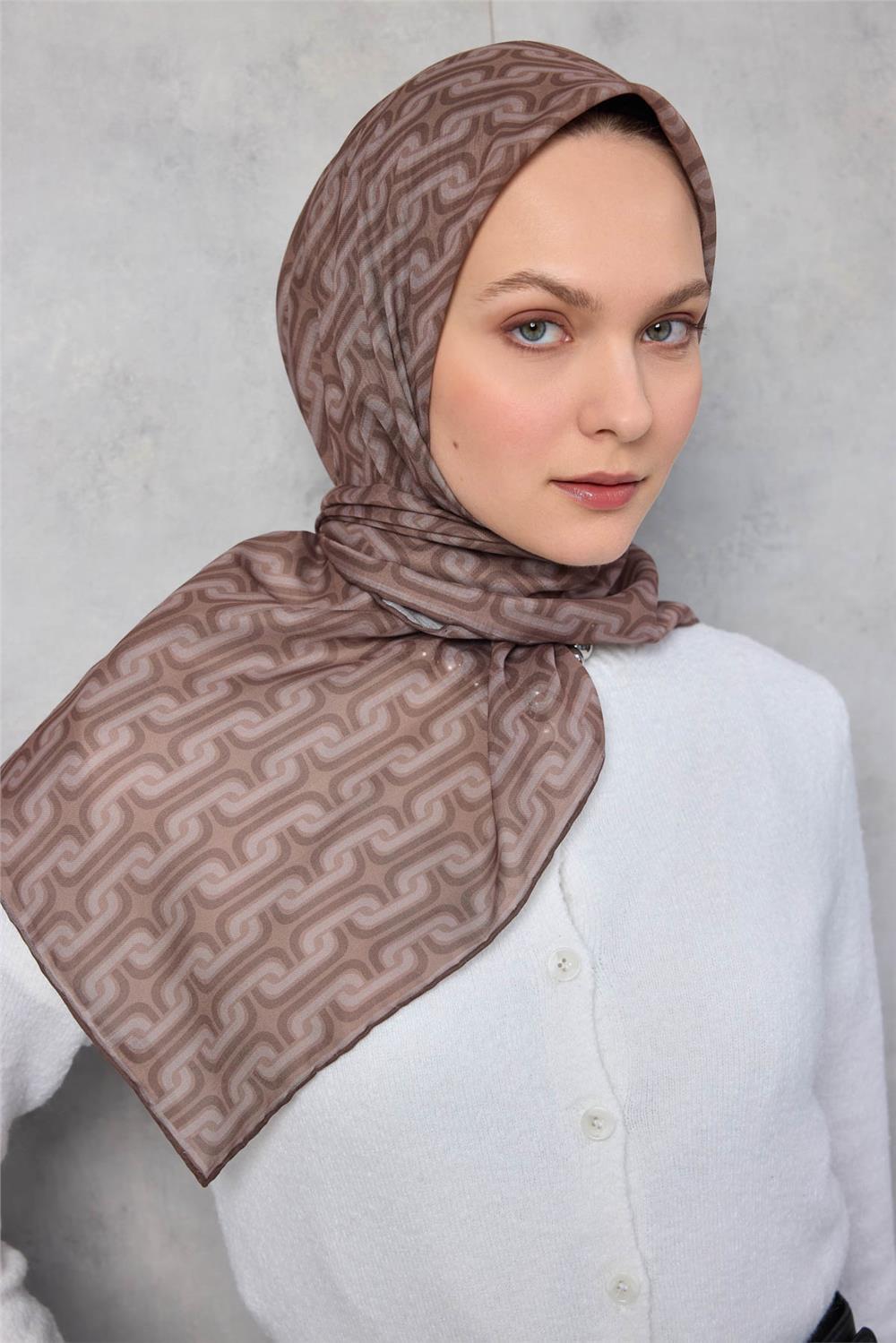 Pamuk Polyester Soft Eşarp Geometrik Desen Sütlü Kahve 90x90