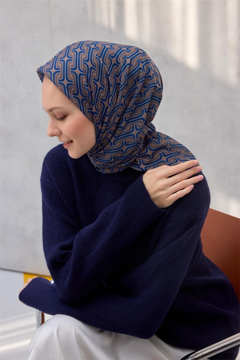 Pamuk Polyester Soft Eşarp Geometrik Desen Koyu Krem 90x90