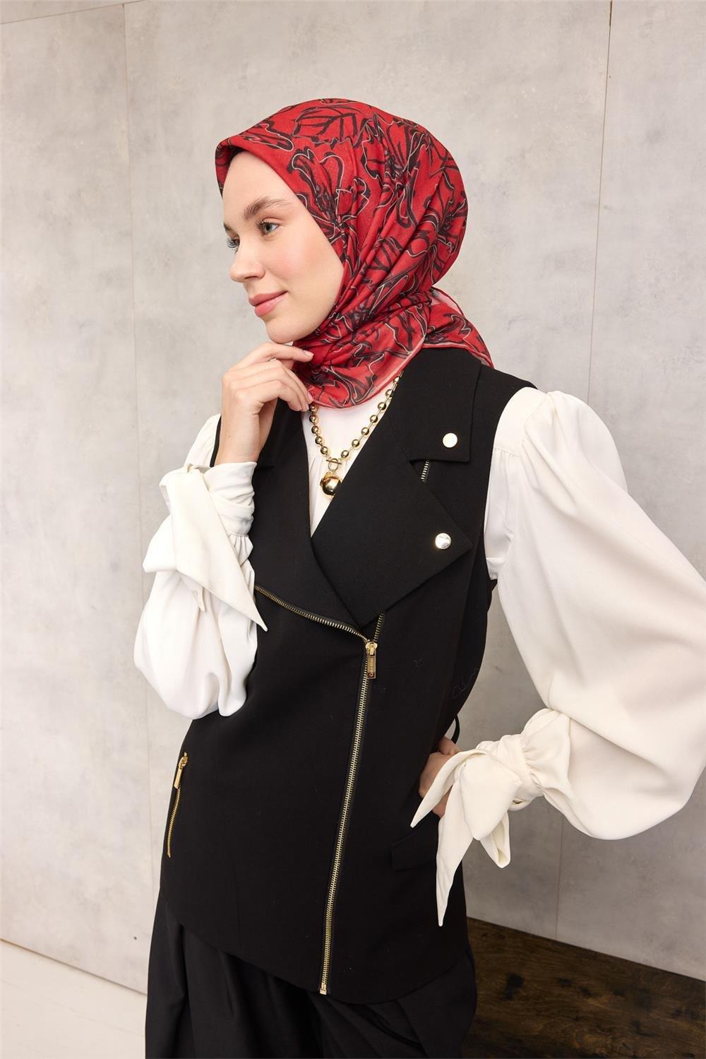 Pamuk Polyester Soft Eşarp Kırmızı Zemin Vizon-Siyah Lilyum Desenli Kaymaz Tok Duruşlu 90x90