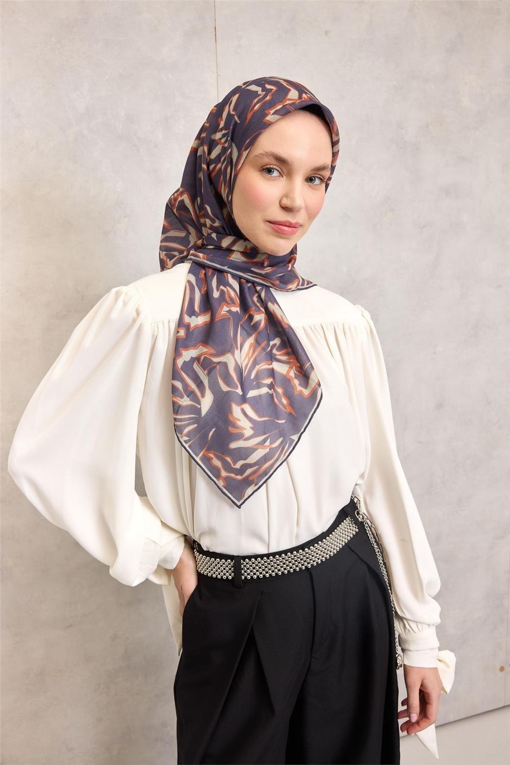 Pamuk Polyester Soft Eşarp Violet Soyut Desenli Tok Duruşlu 90x90