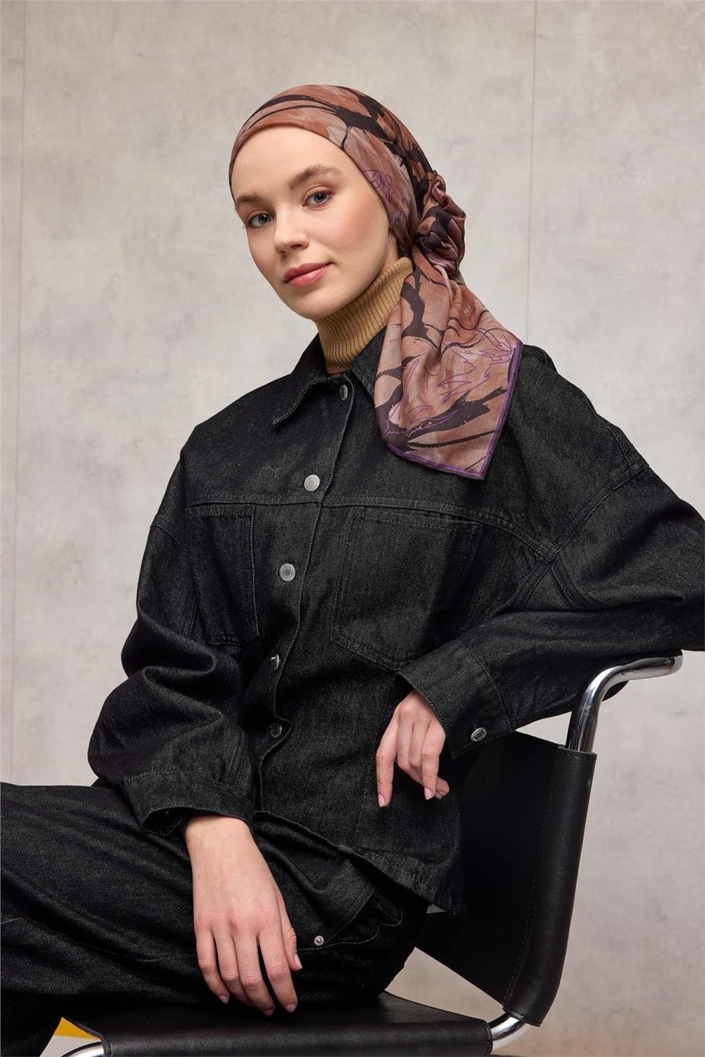 Pamuk Polyester Soft Eşarp Yaprak Desen Mor 90x90