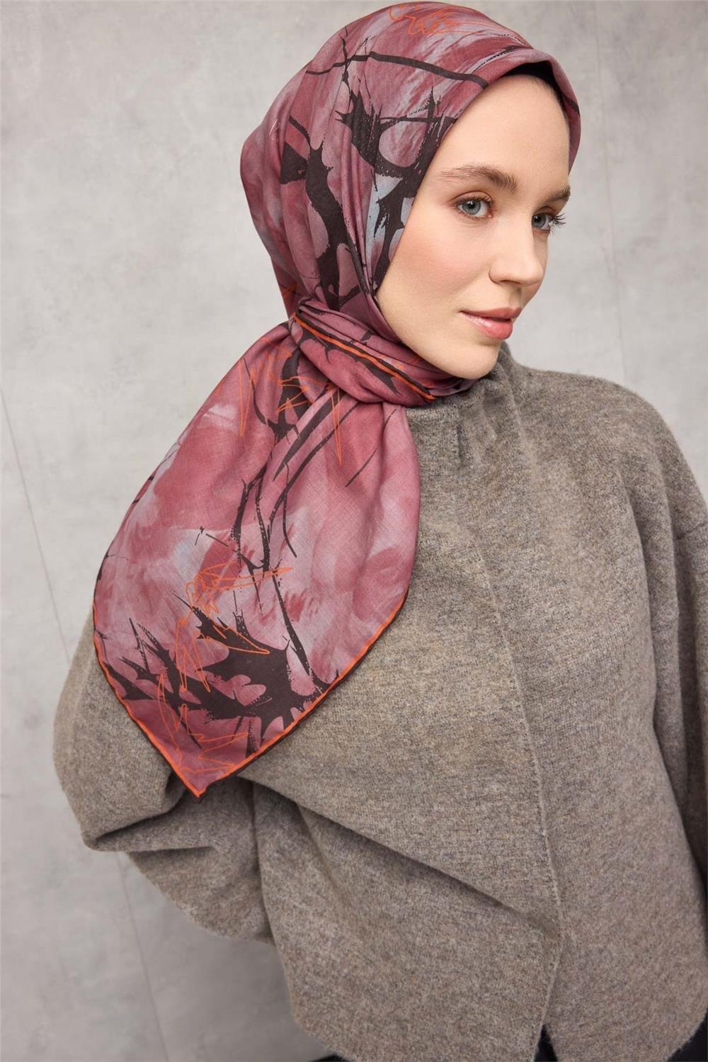 Pamuk Polyester Soft Eşarp Yaprak Desen Gül Kurusu 90x90