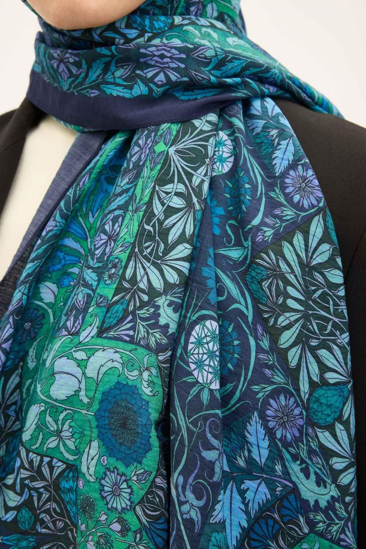 Urban Hours Floral Motif Desen Gece Mavisi Mayda Şal 190x70