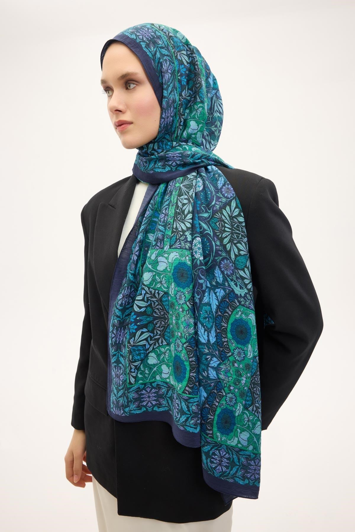 Urban Hours Floral Motif Desen Gece Mavisi Mayda Şal 190x70