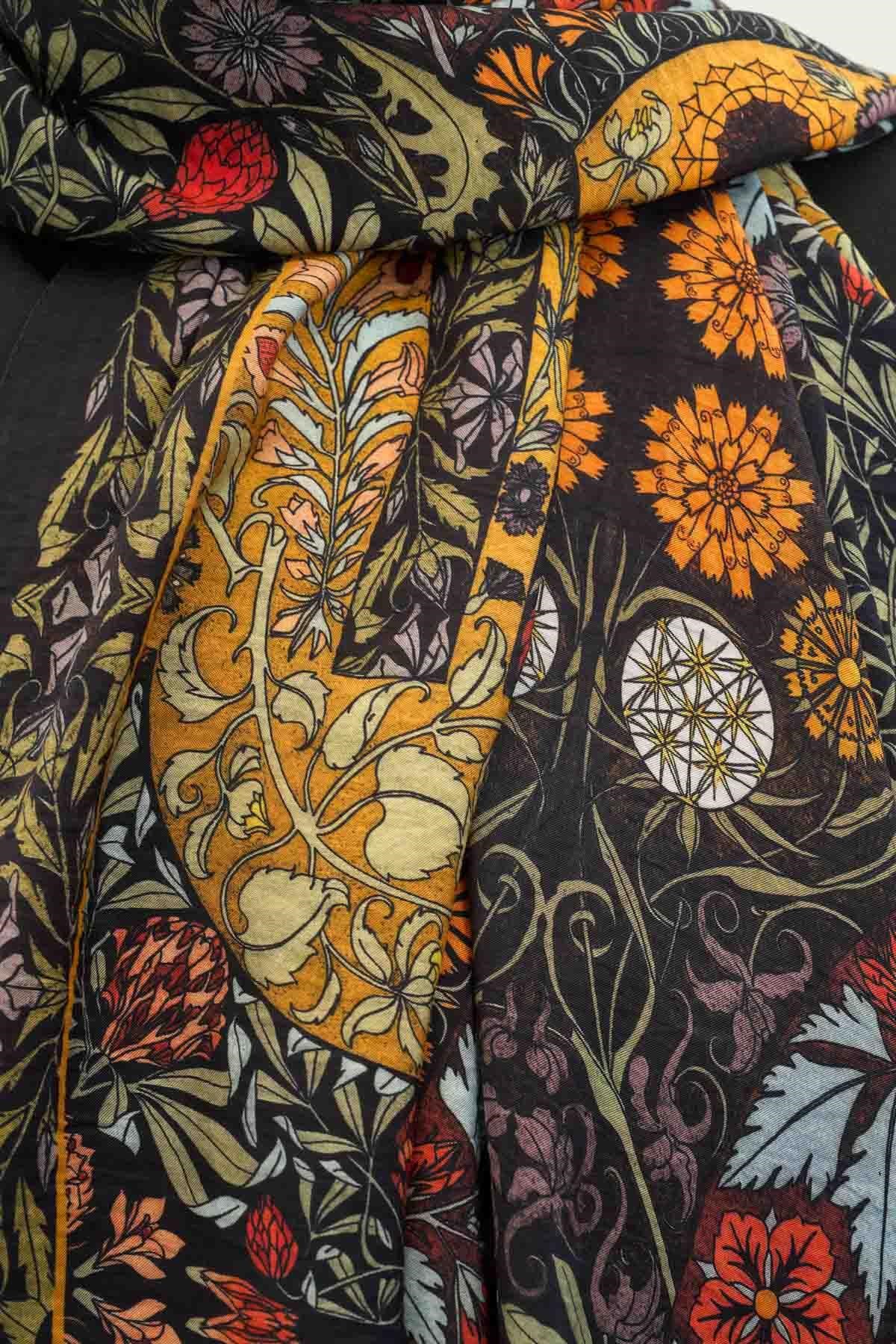 Urban Hours Floral Motif Desen Siyah Mayda Şal 190x70