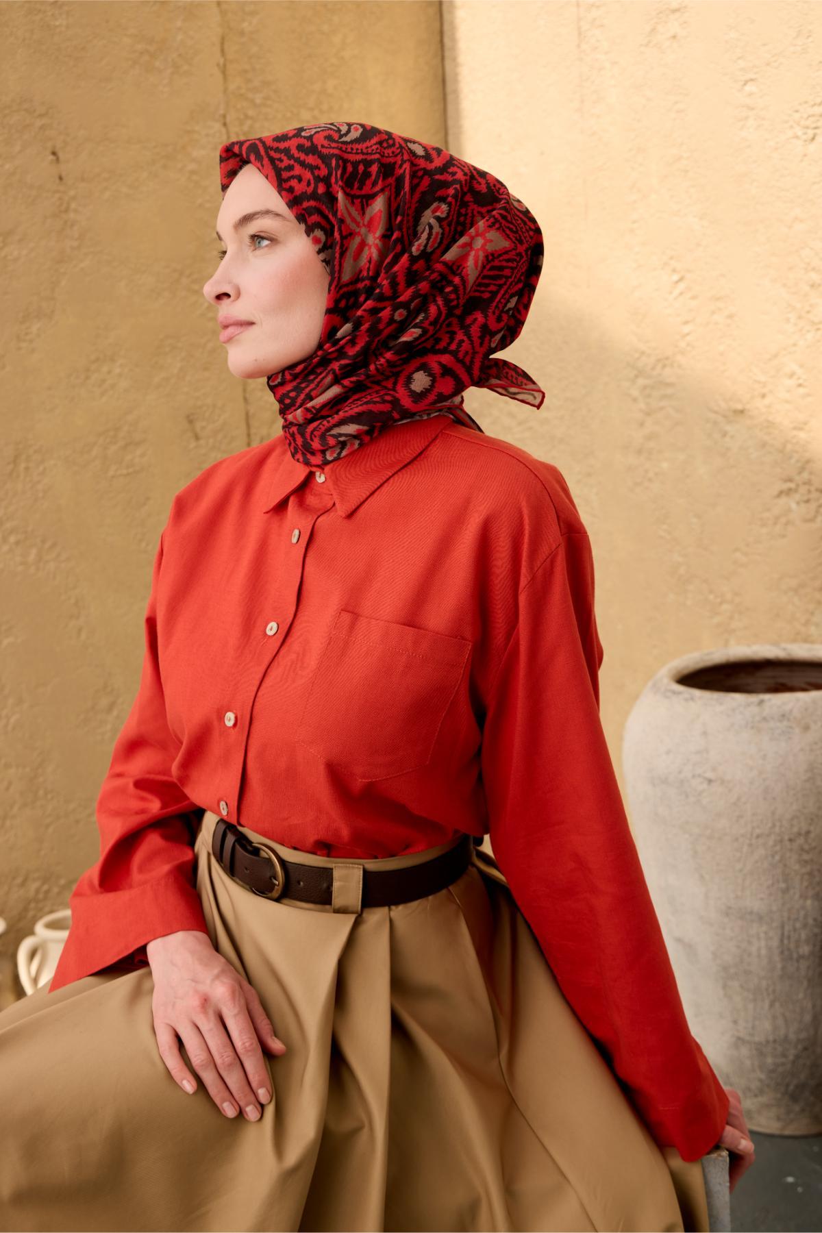 İnce Pamuk Soft Eşarp Açık Kırmızı-Soluk Siyah-Vizon Desenli Nefes Alan Tok Duruşlu 90x90