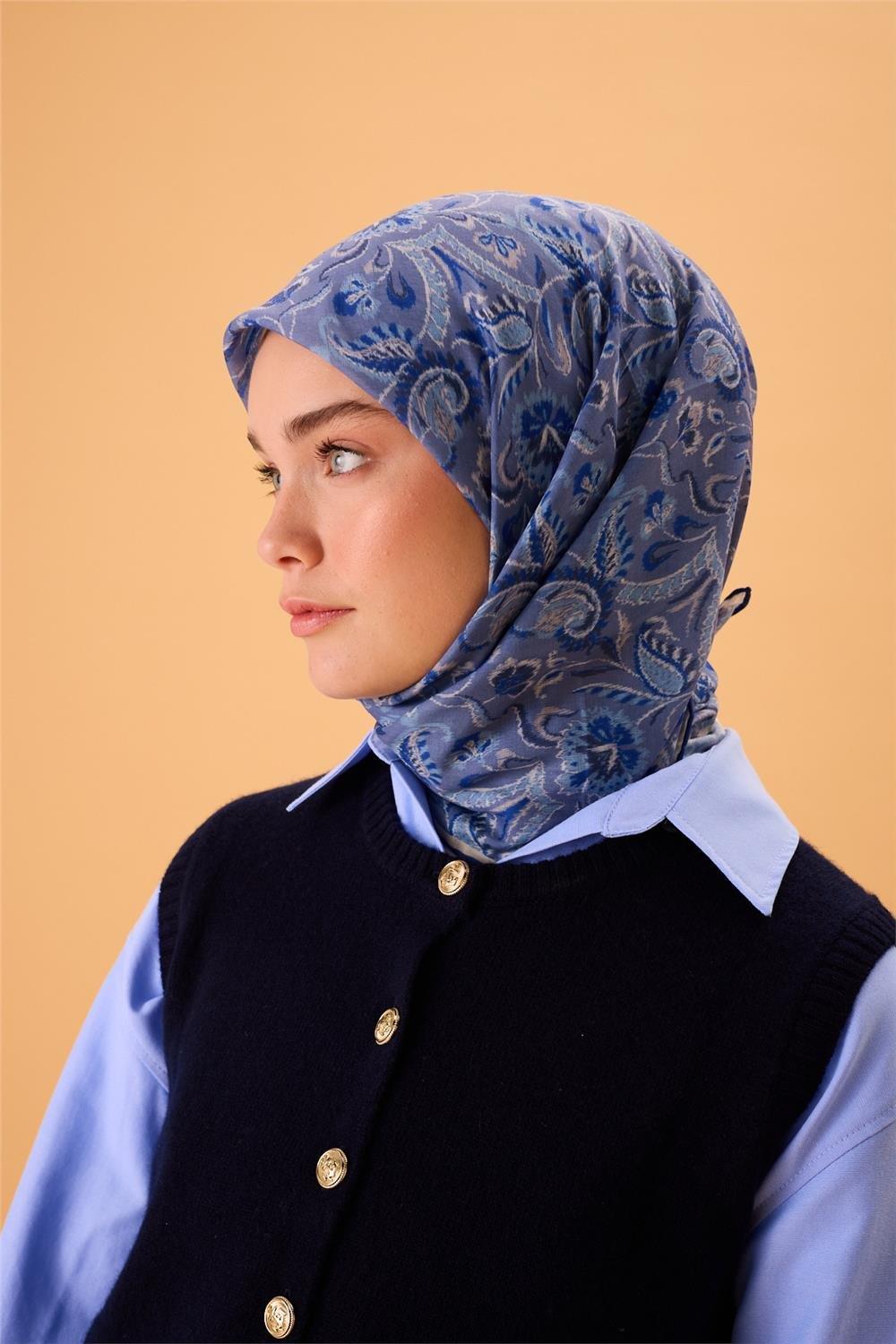 İnce Pamuk Soft Eşarp Saks-İndigo Desenli Tok Duruşlu 90x90