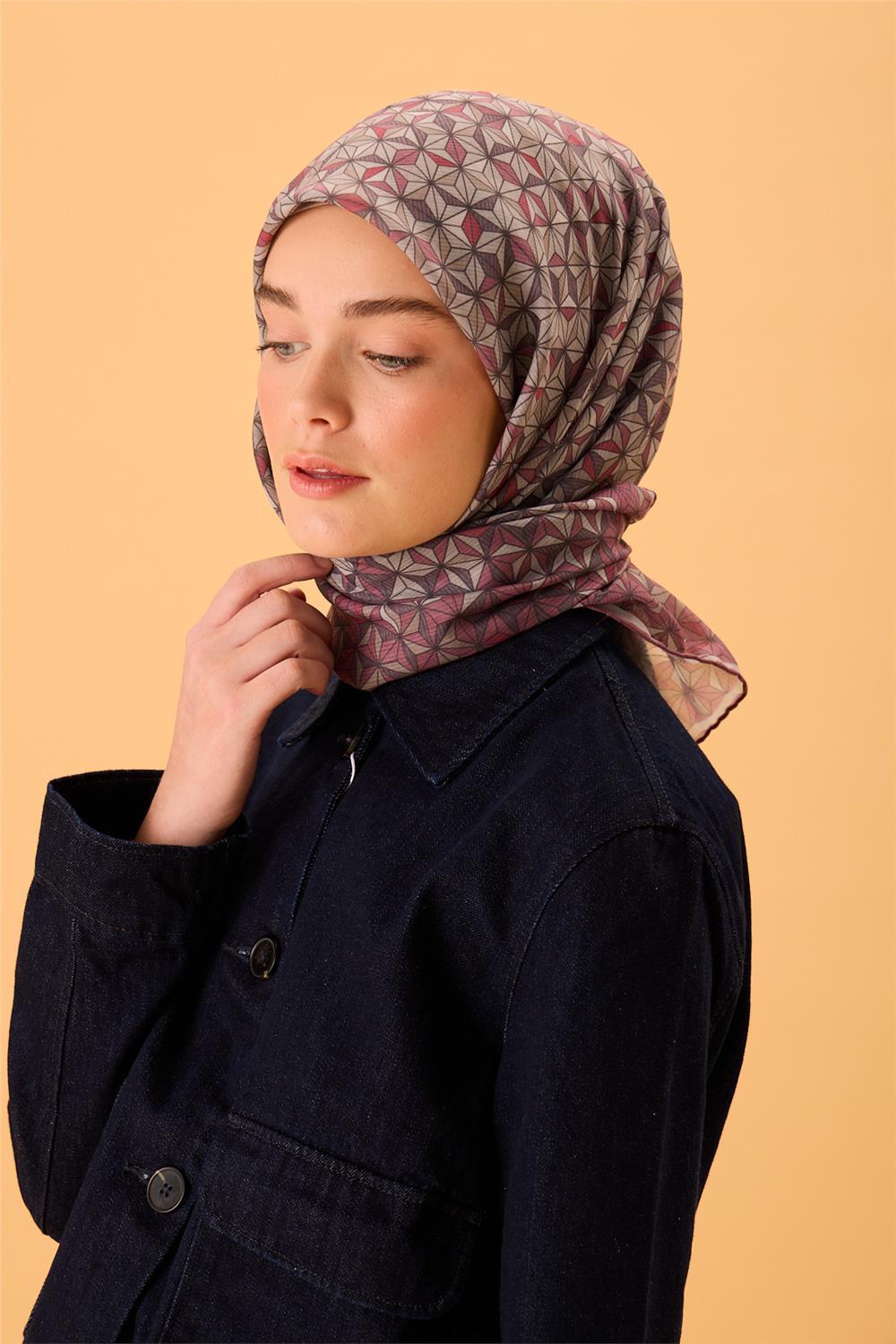 İnce Pamuk Soft Eşarp Gül Kurusu Bordo Koyu Vizon Desenli Kaymaz Dokulu Tok Duruşlu 90x90