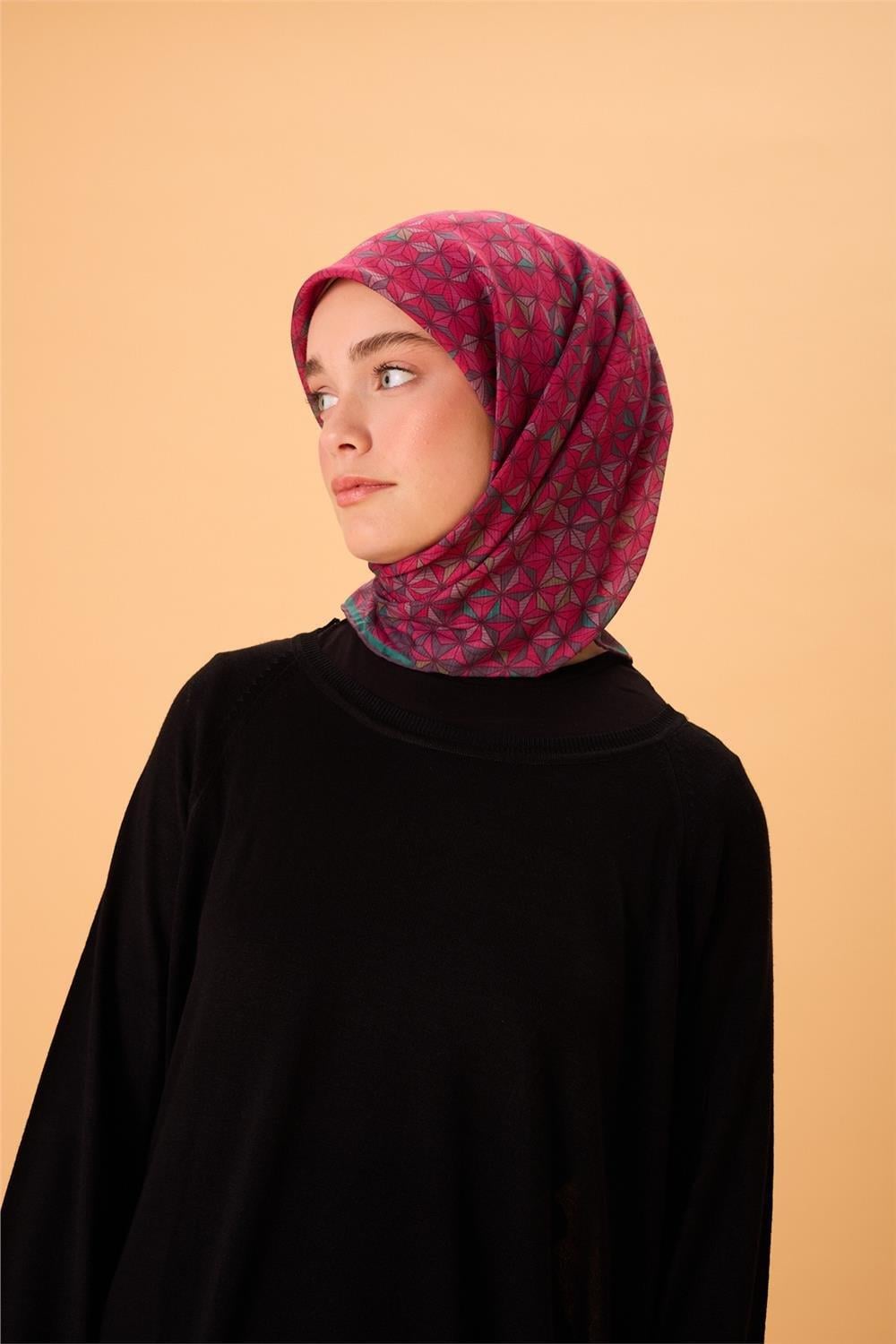 İnce Pamuk Soft Eşarp Fuşya-Koyu Vizon-Yeşil-Zümrüt-Gül Kurusu Desenli Nefes Alan Kaymaz Dokulu 90x90