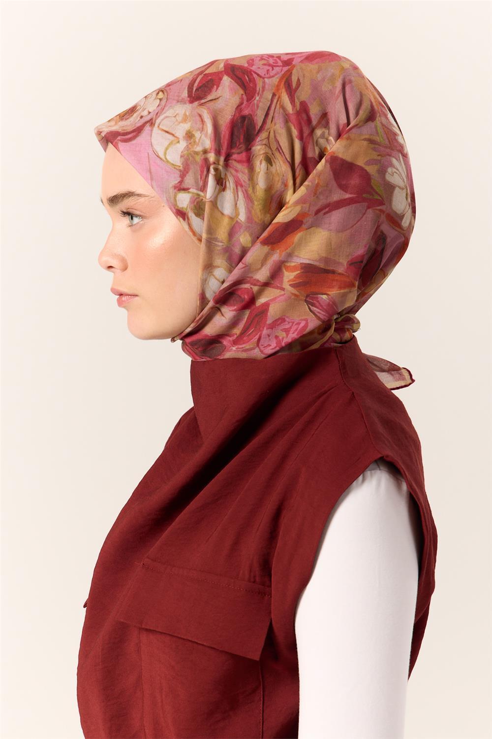 İnce Pamuk Soft Eşarp Fuşya-Pembe Desenli Kaymaz Dokulu Tok Duruşlu 90x90