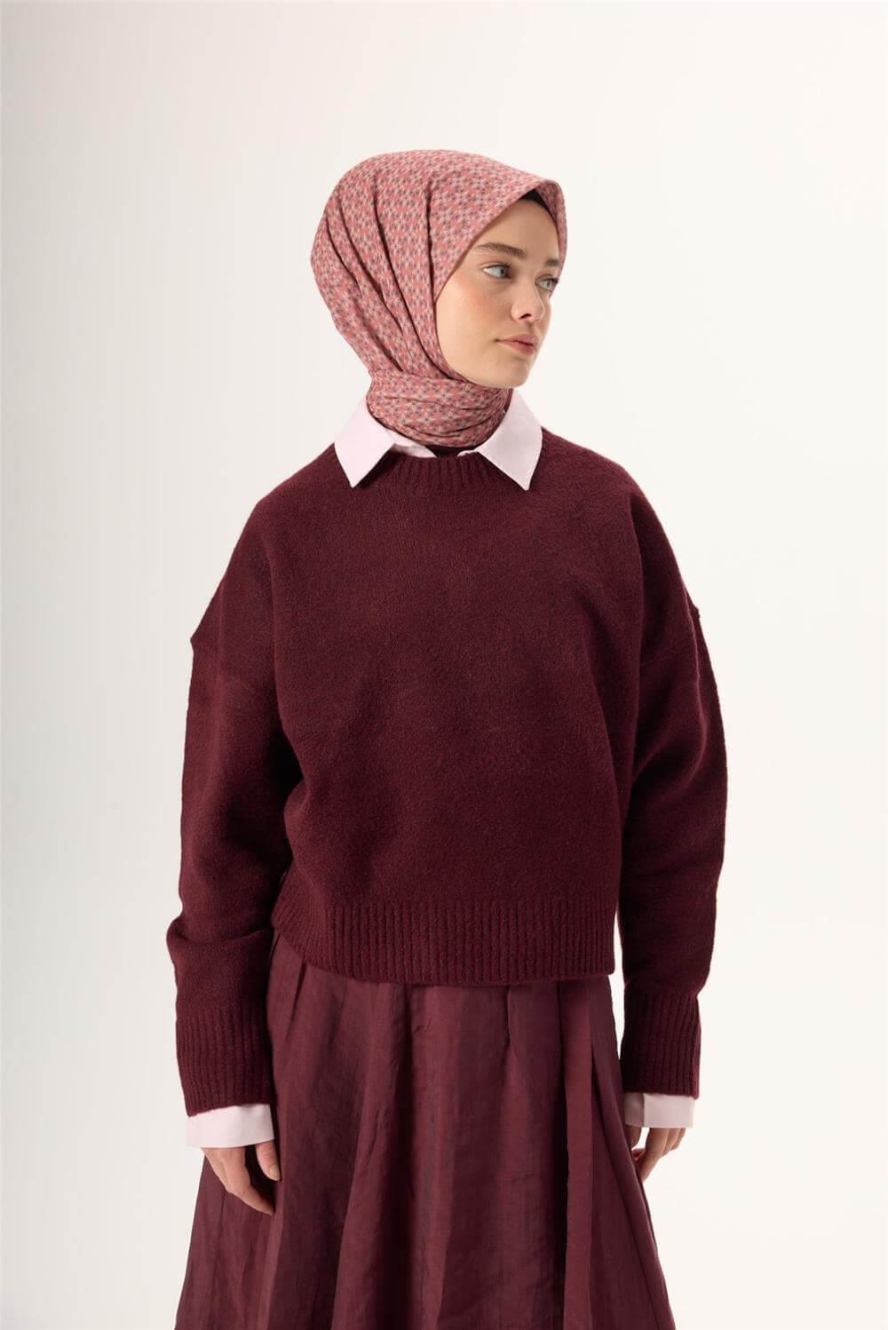 İnce Pamuk Soft Eşarp Şeftali-Antrasit Taş Desenli Kaymaz Dokulu Nefes Alan 90x90