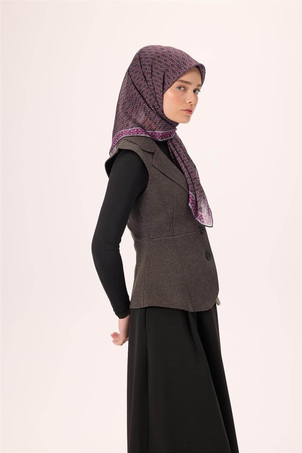 İnce Pamuk Soft Eşarp Siyah-Erguvan Gri Desenli Kaymaz Dokulu Nefes Alan 90x90