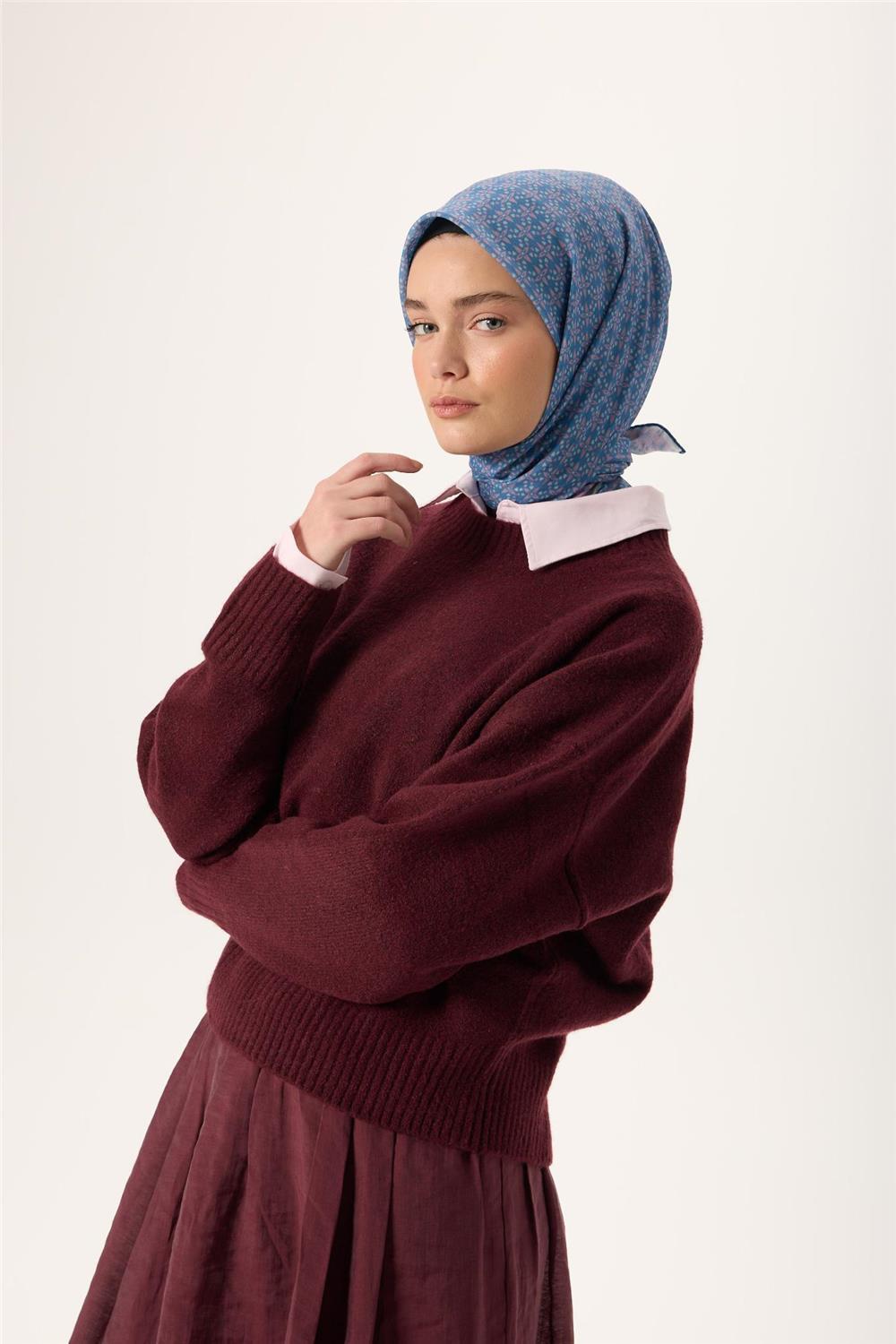 İnce Pamuk Soft Eşarp Bebe Mavisi-Gümüş Desenli Tok Duruşlu Kaymaz 90x90