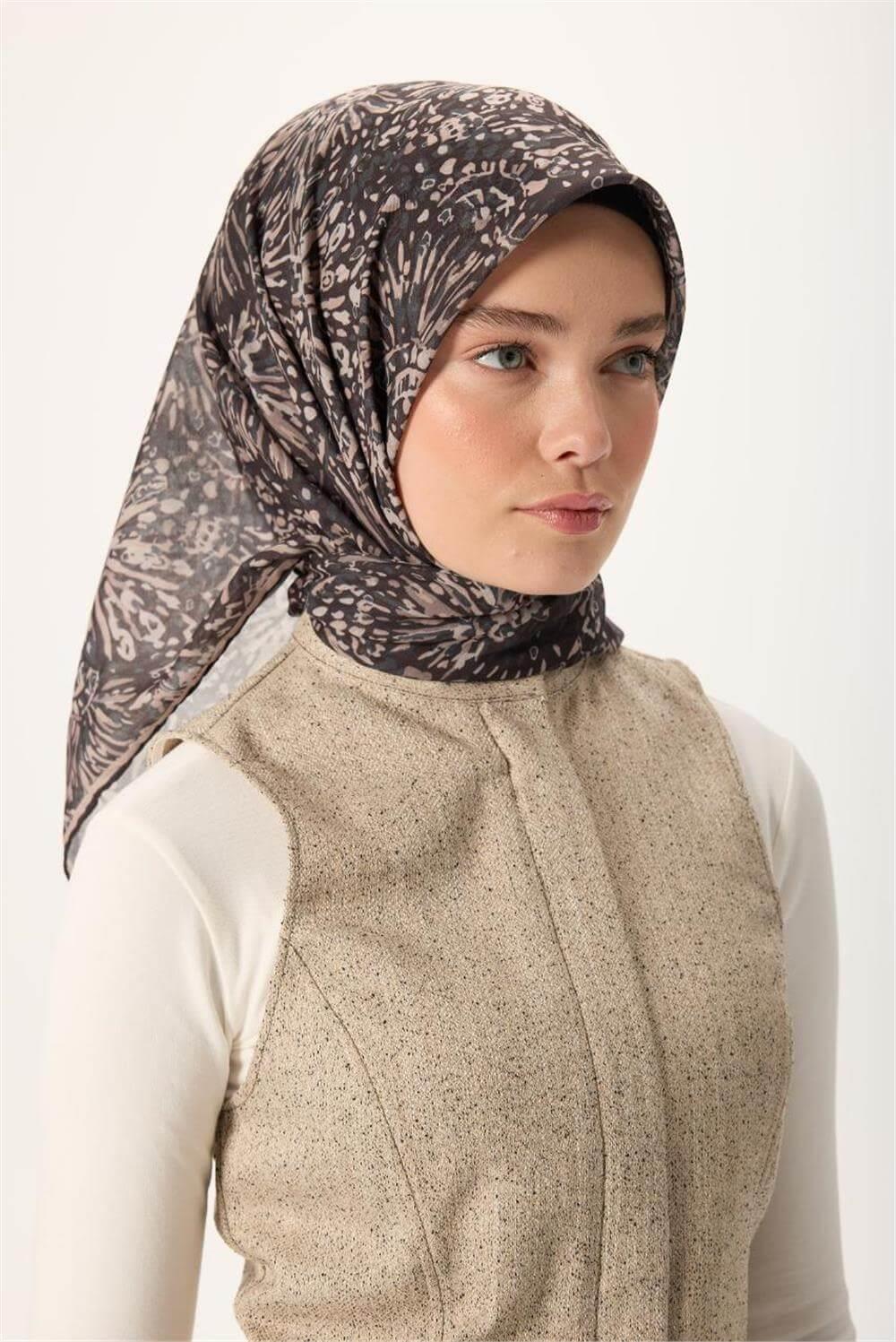 İnce Pamuk Soft Eşarp Siyah-Vizon Desenli Tok Duruşlu Kaymaz 90x90