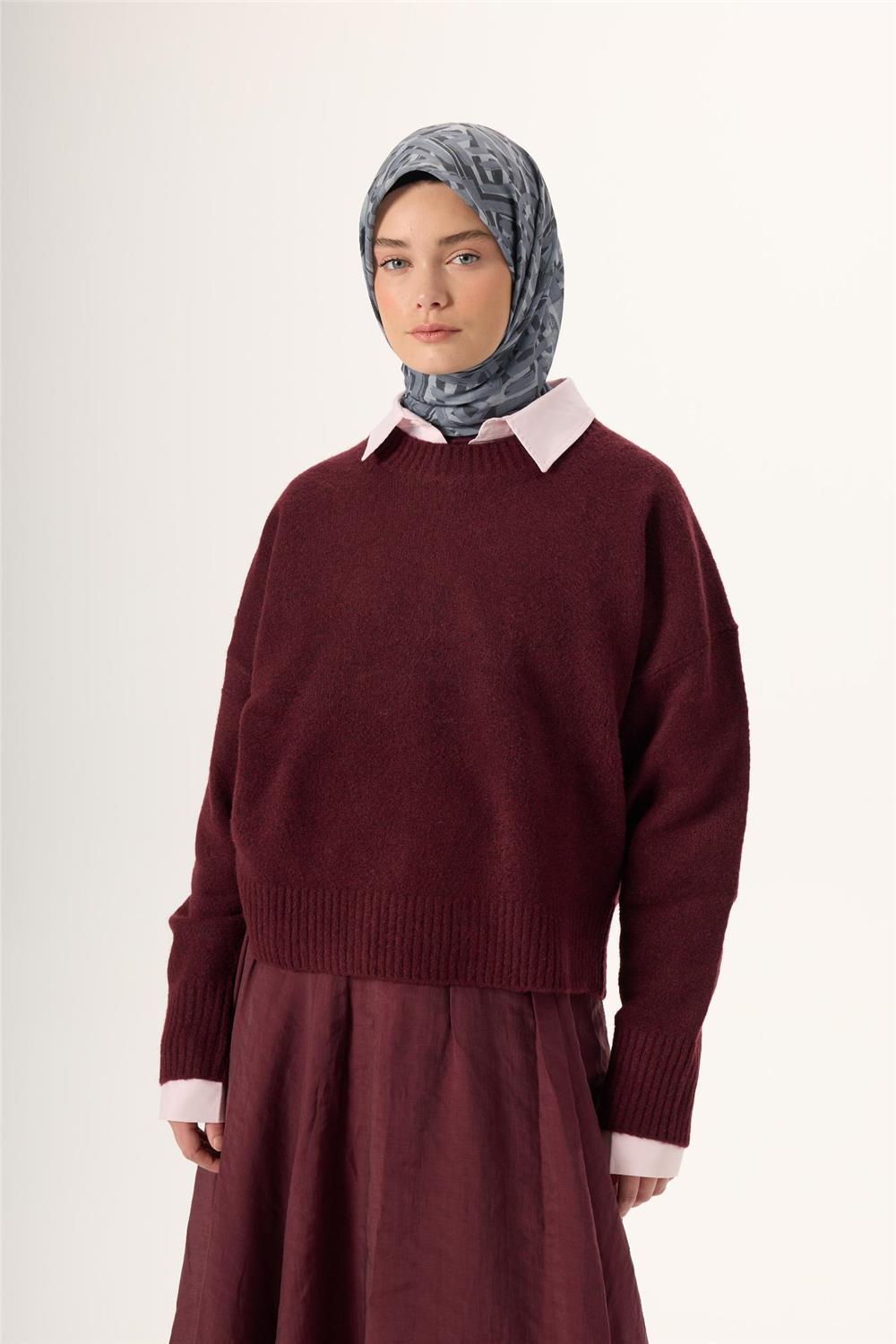 İnce Pamuk Soft Eşarp Gümüş-Gri Füme Desenli Nefes Alan Tok Duruşlu 90x90