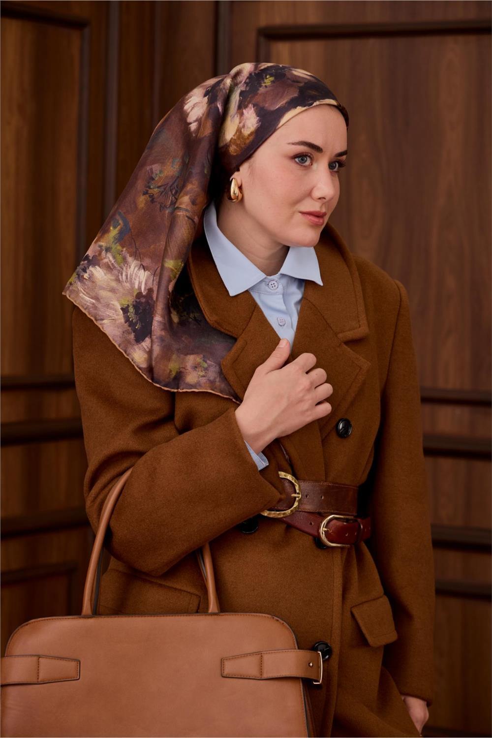 Twill İpek Eşarp Sütlü Kahve-Kahverengi Desenli Tok Duruşlu 90x90