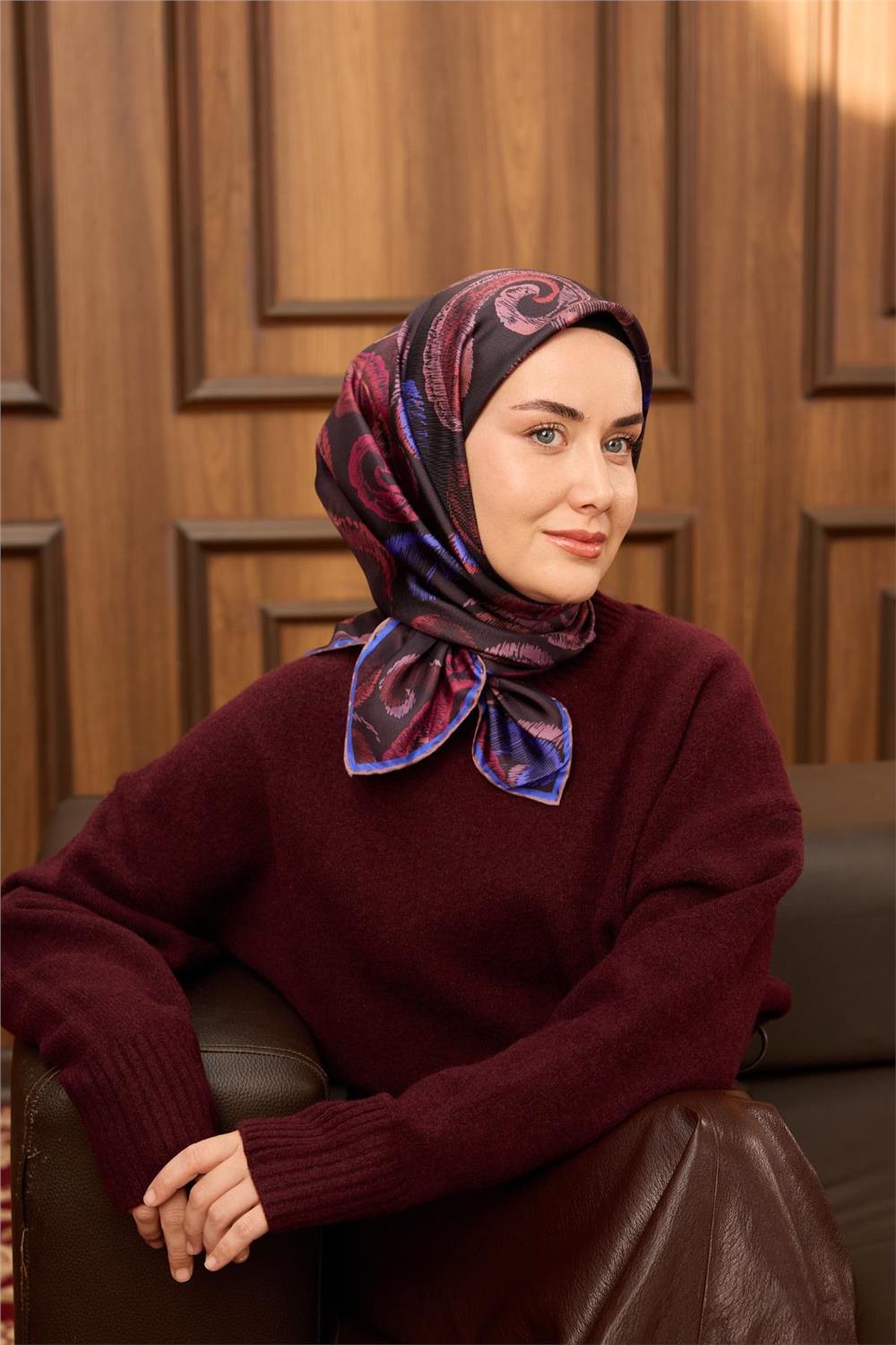 Twill İpek Eşarp Bordo–Saks Desenli Tok Duruşlu 90x90