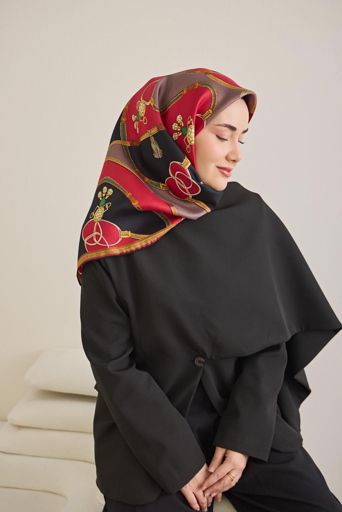 Twill İpek Eşarp Kemer Desen Siyah 90x90