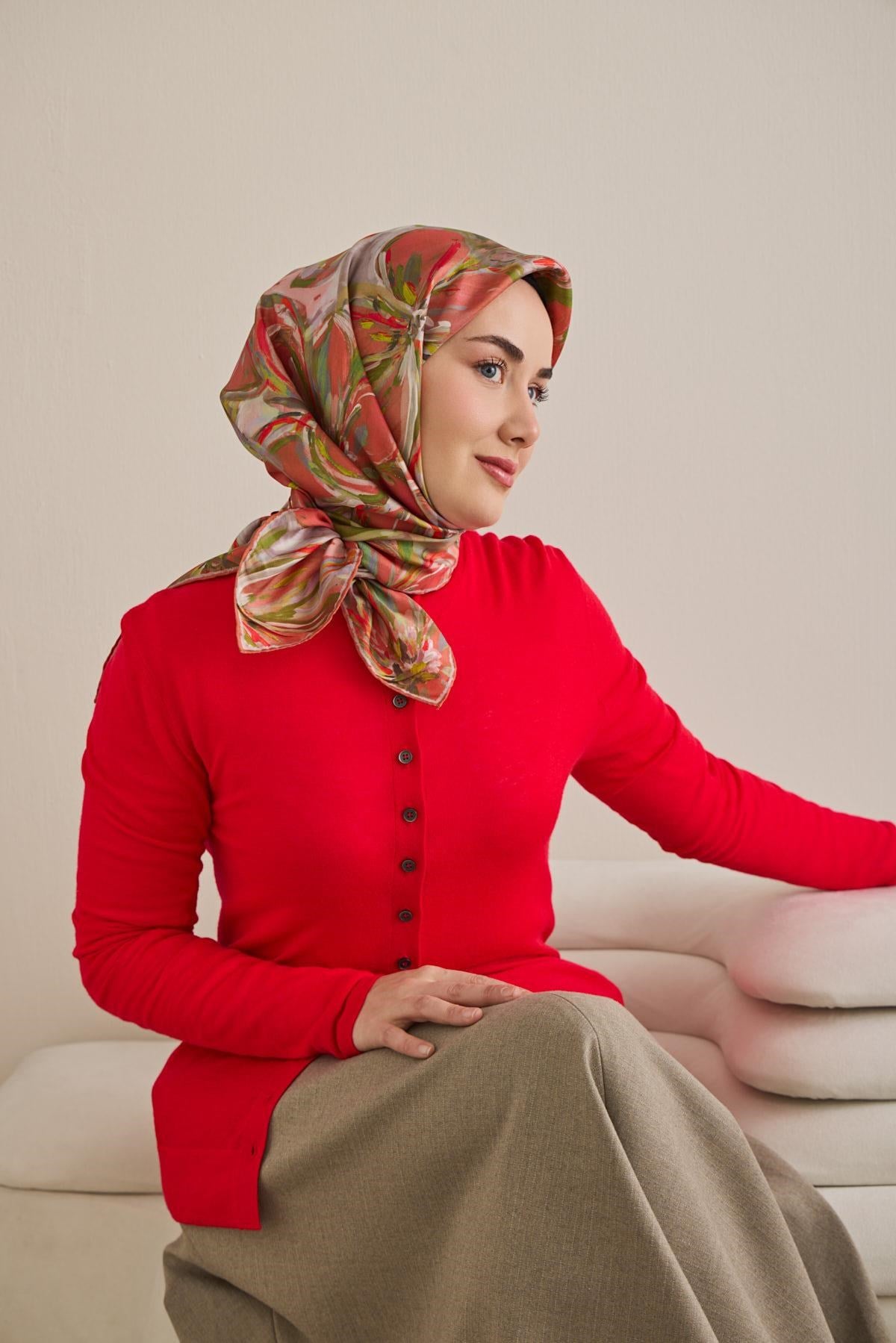 Twill İpek Eşarp Floral Art Desen Kırmızı 90x90