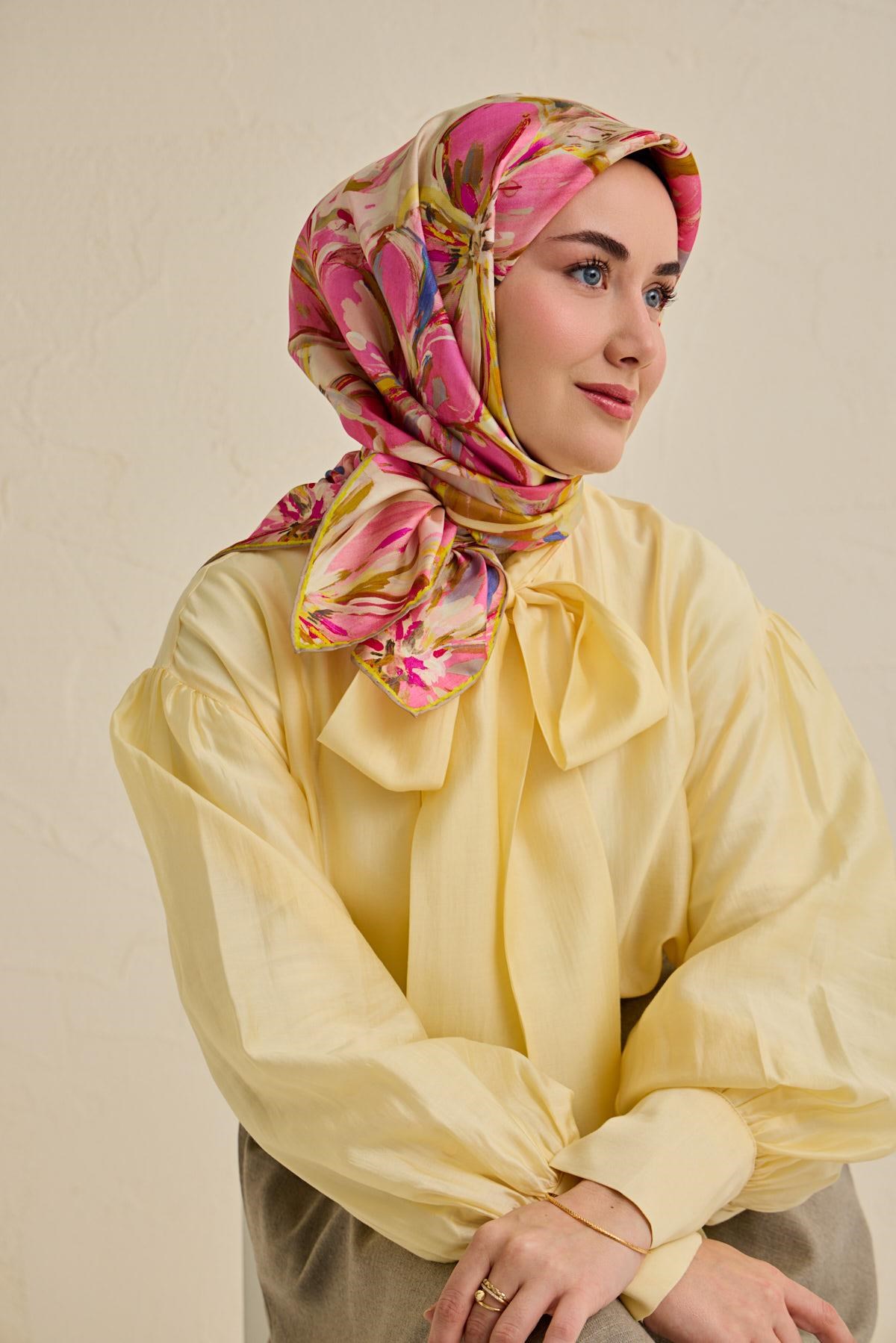 Twill İpek Eşarp Floral Art Desen Krem 90x90