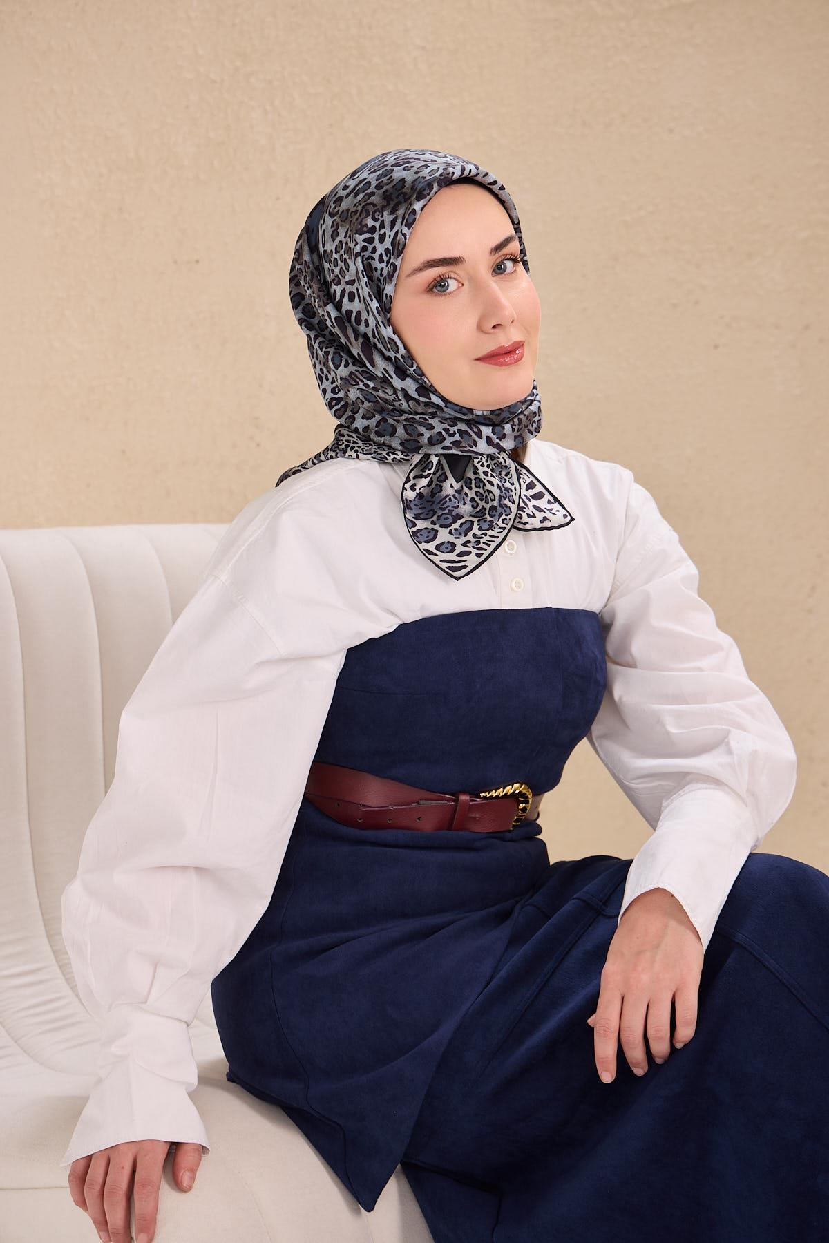 Twill İpek Eşarp Leopar Bebe Mavi 90x90