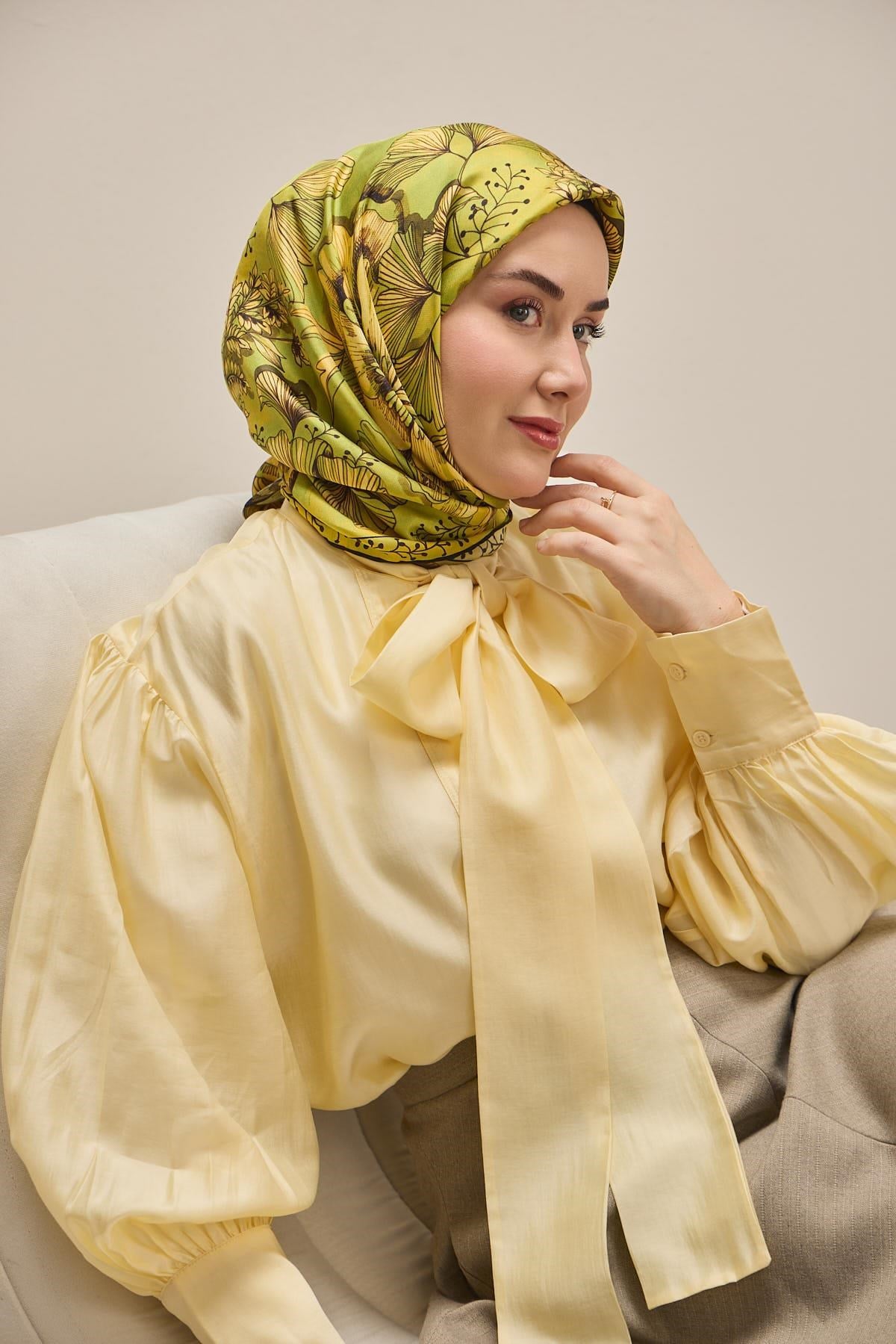 Twill İpek Eşarp Büyük Çiçek Yeşil 90x90