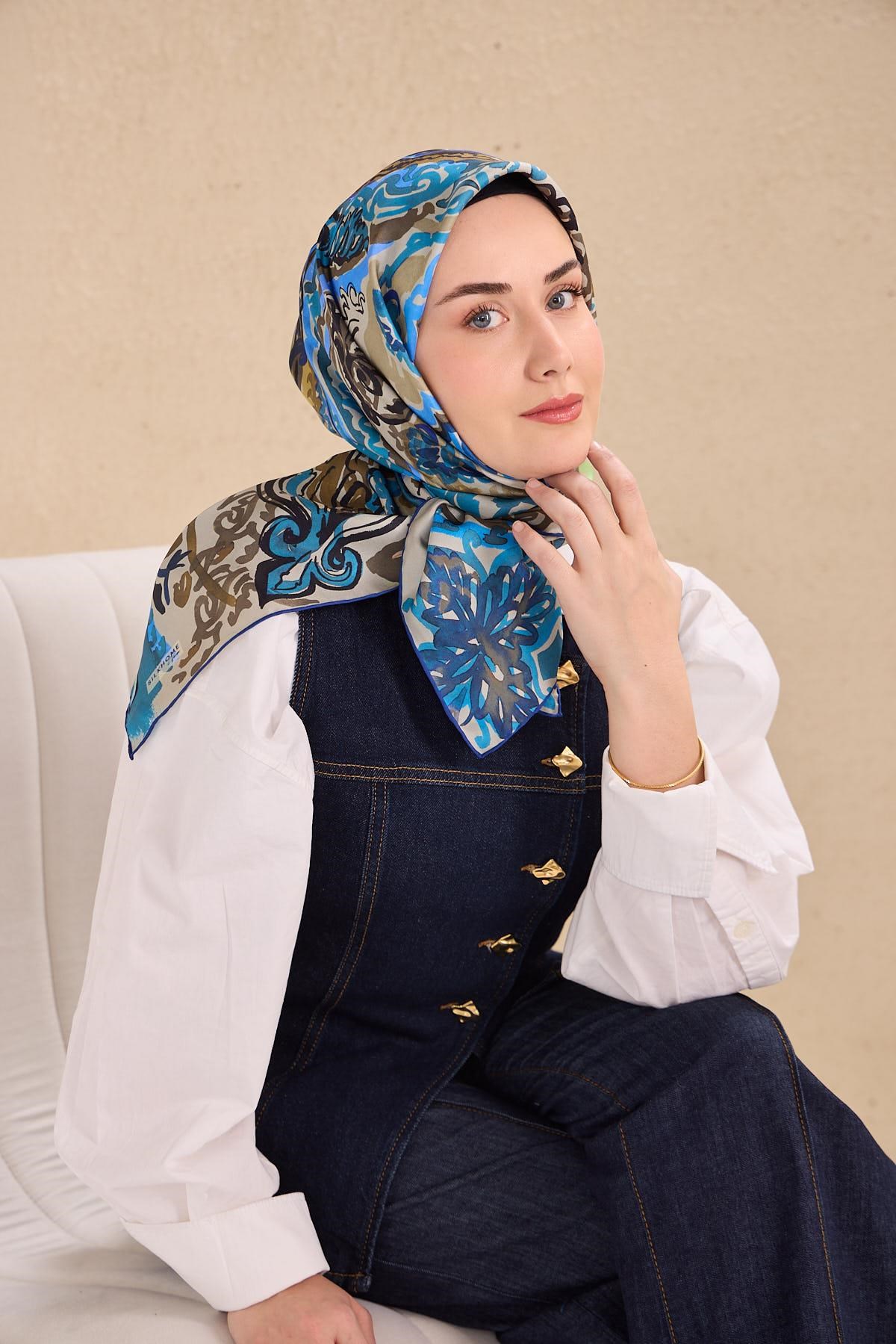 Twill İpek Eşarp Art Desen Petrol Mavi 90x90