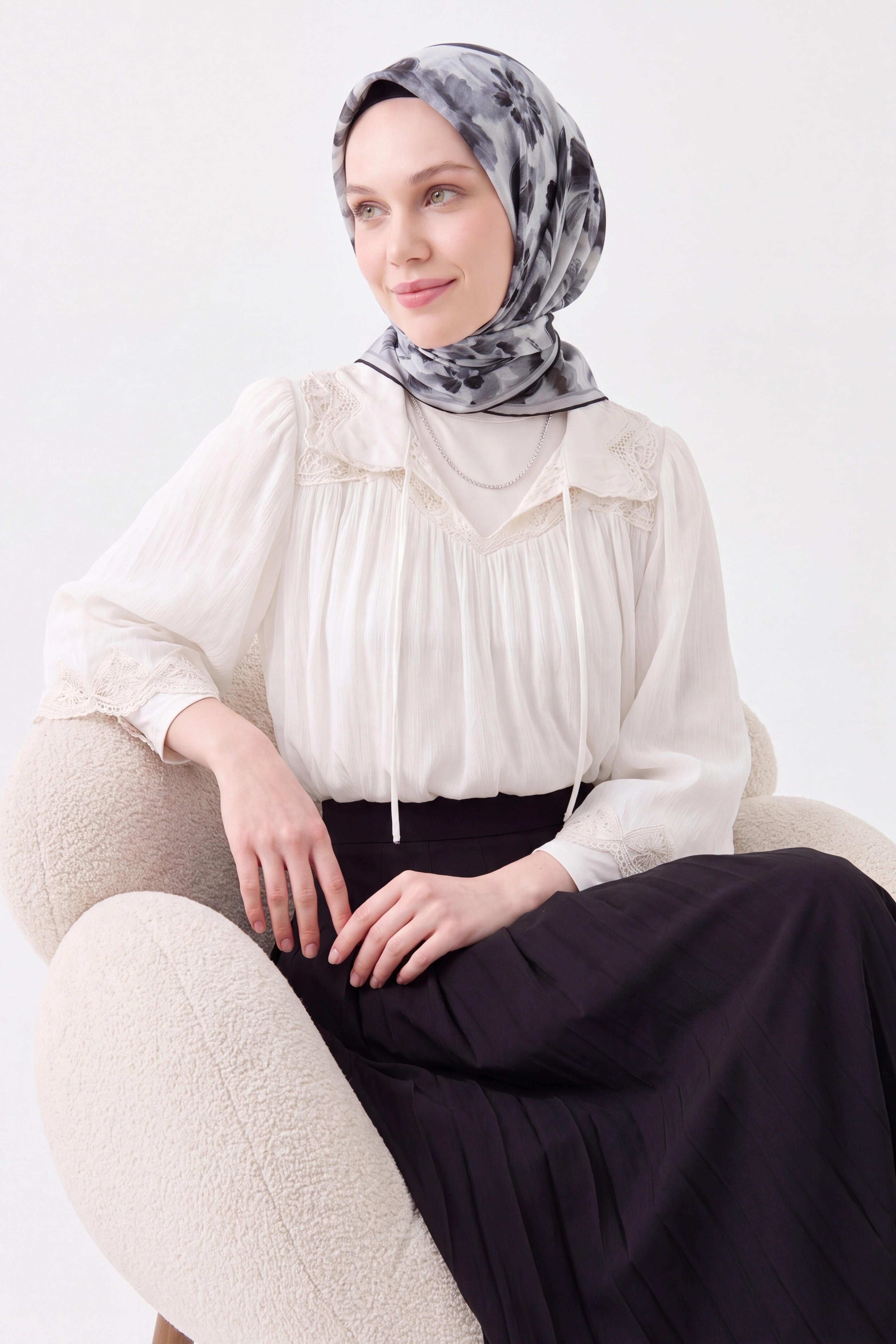 Soft Eşarp Fleur Füme