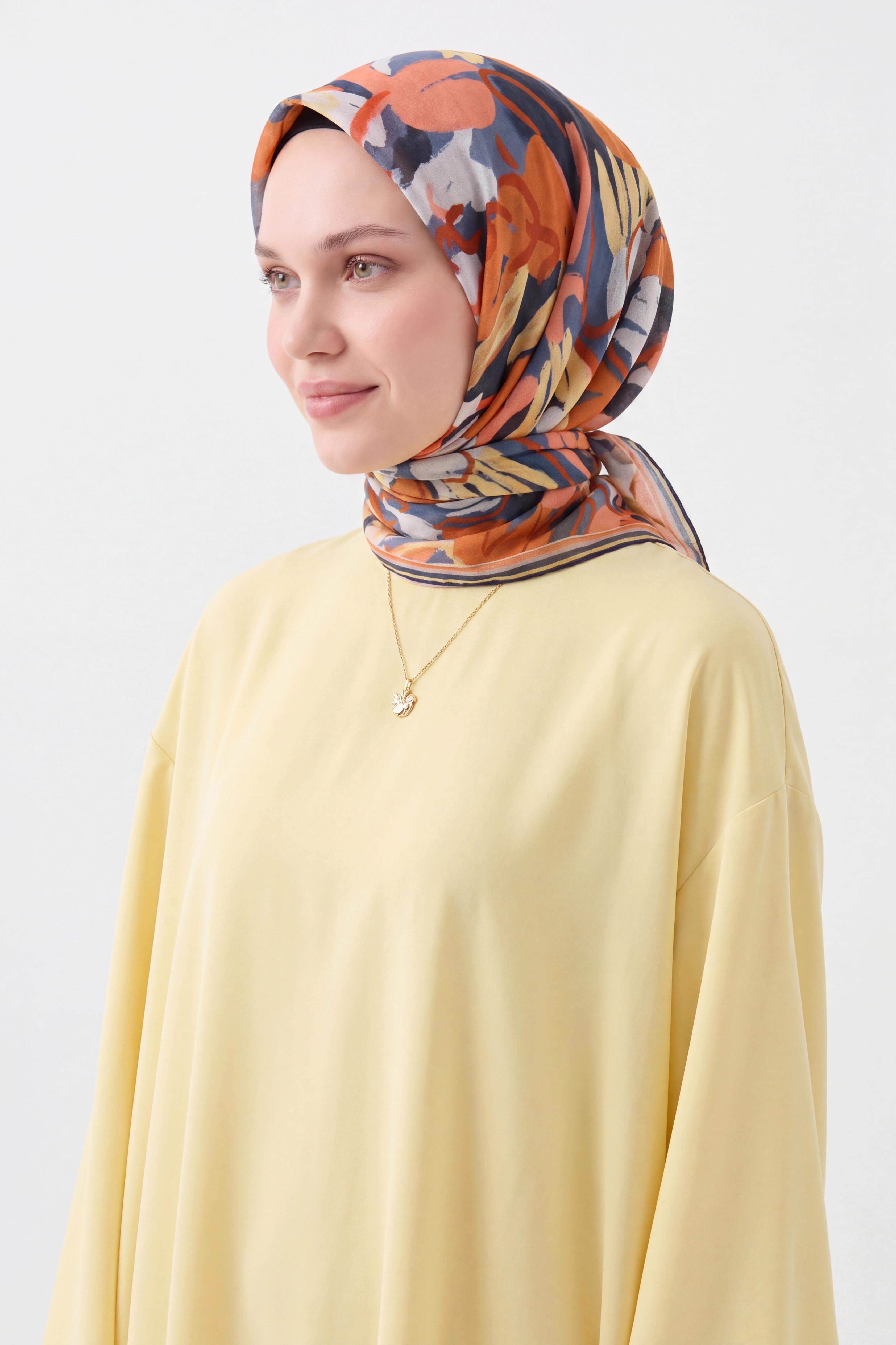 Soft Eşarp Painterly Floral Koyu İndigo